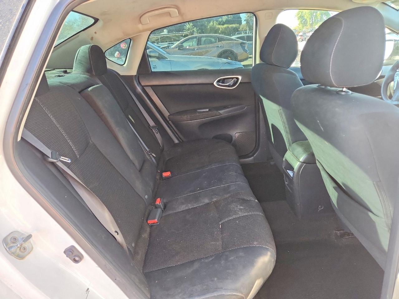 2015 Nissan Sentra S White vin: 3N1AB7AP7FY263493