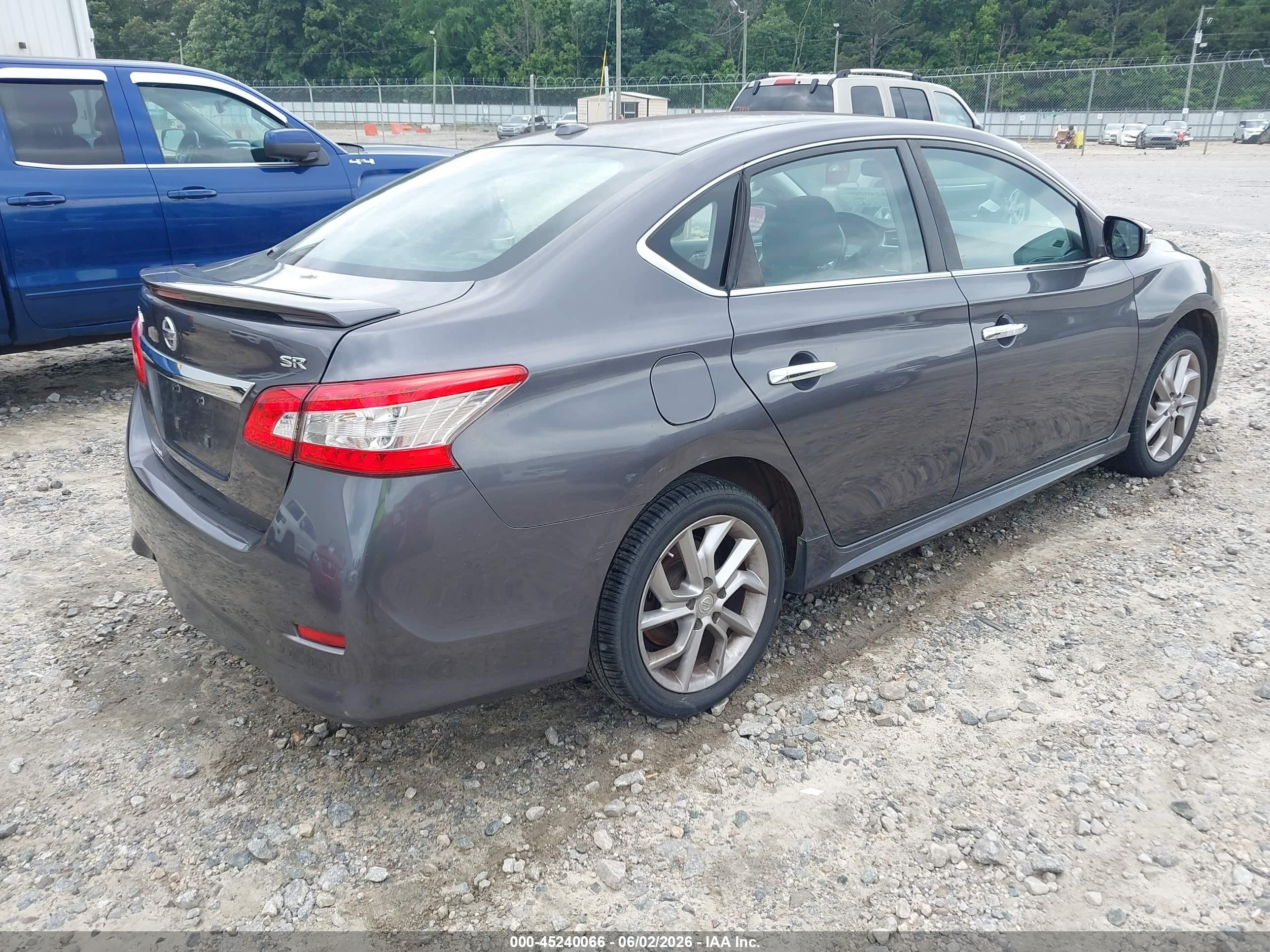 2015 Nissan Sentra Sr Серый vin: 3N1AB7AP7FY280245