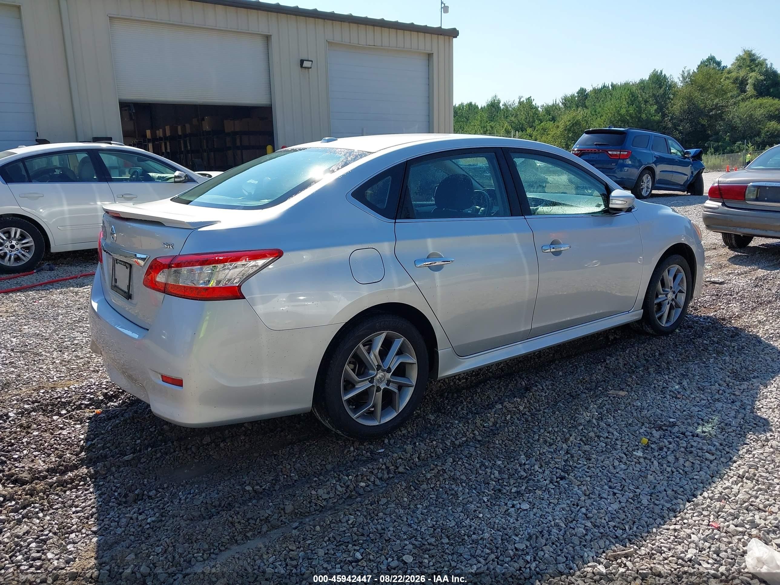 2015 Nissan Sentra Sr Silver vin: 3N1AB7AP7FY338063