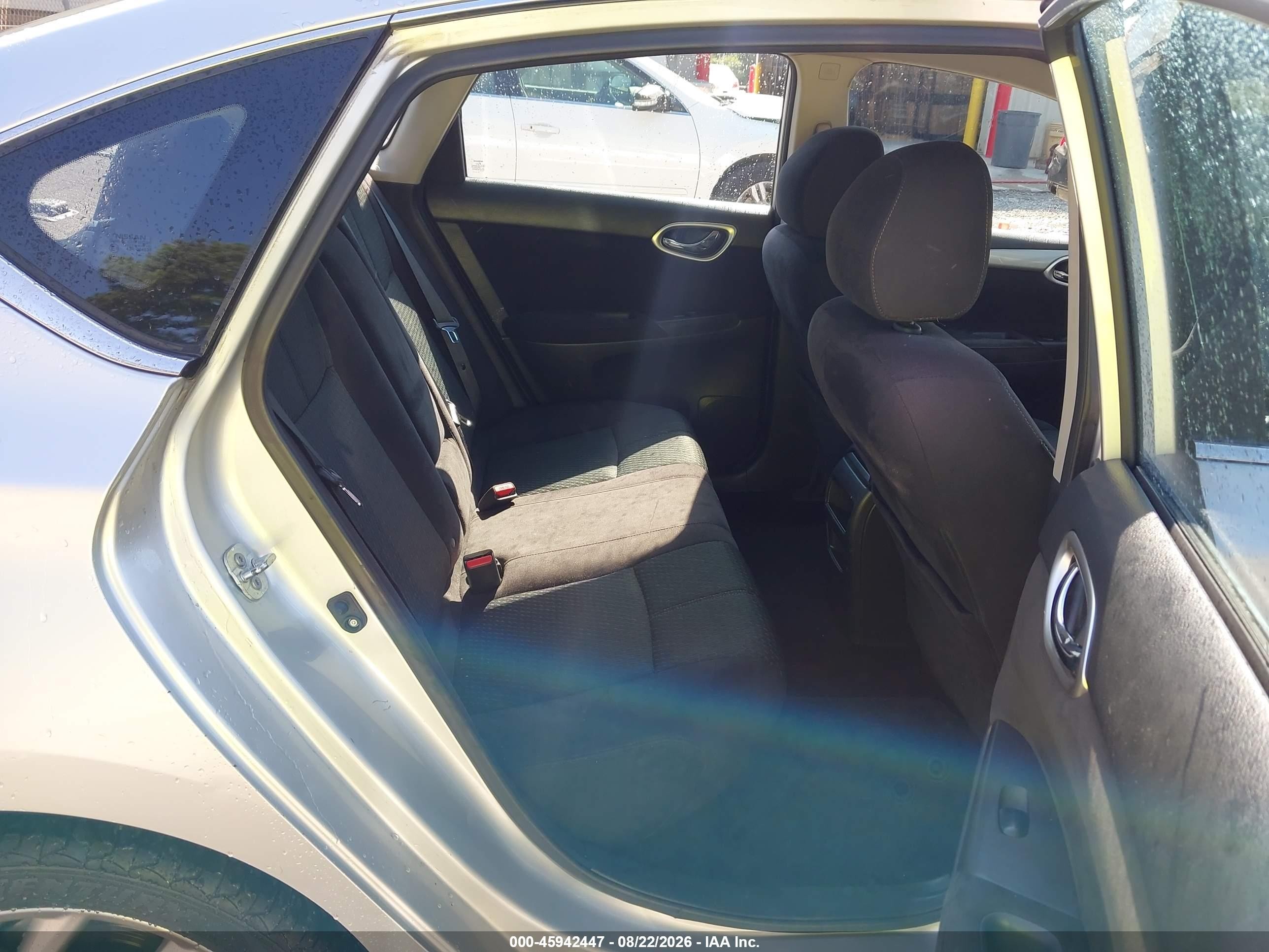 2015 Nissan Sentra Sr Silver vin: 3N1AB7AP7FY338063