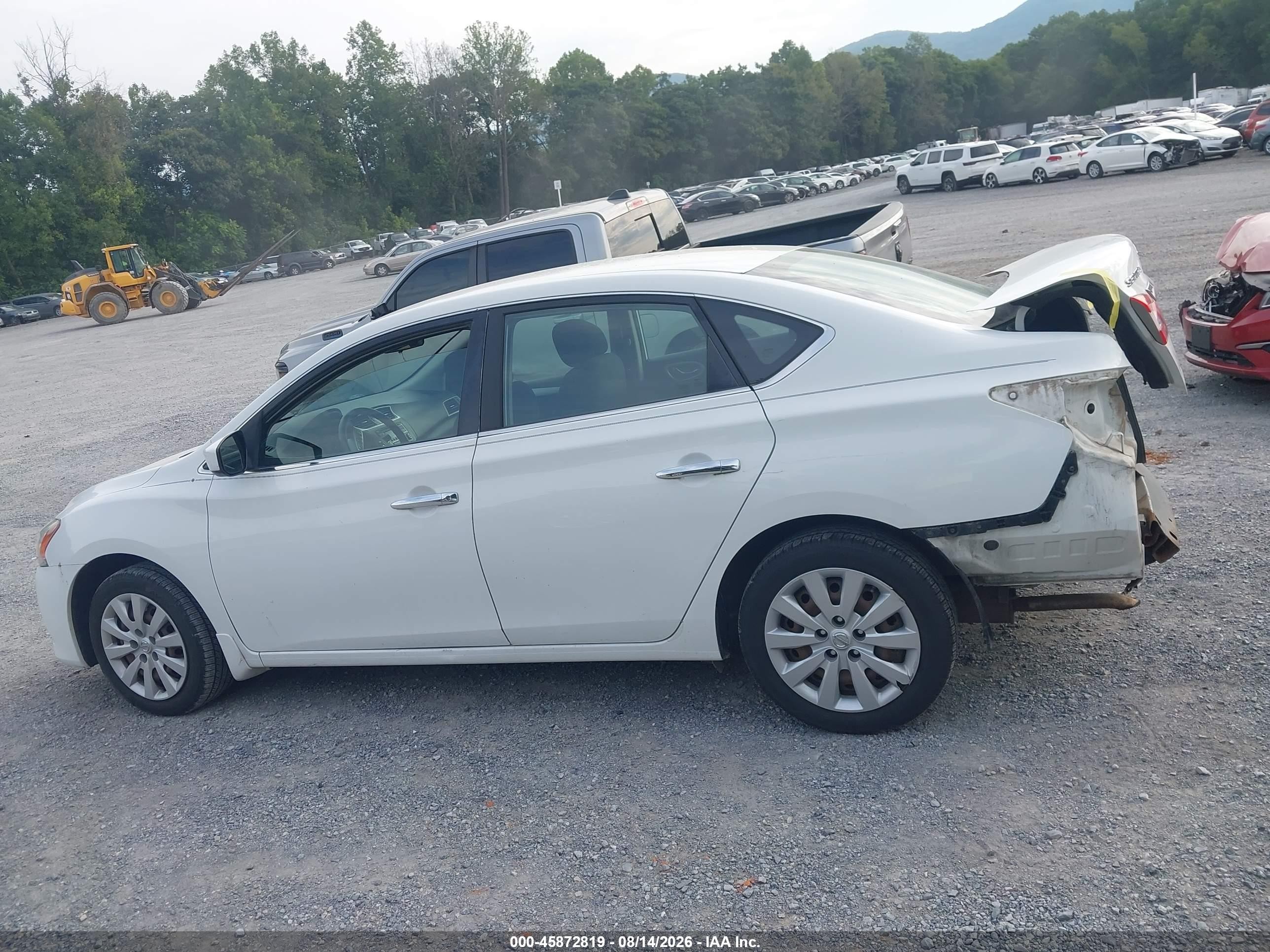 2015 Nissan Sentra S White vin: 3N1AB7AP7FY339343