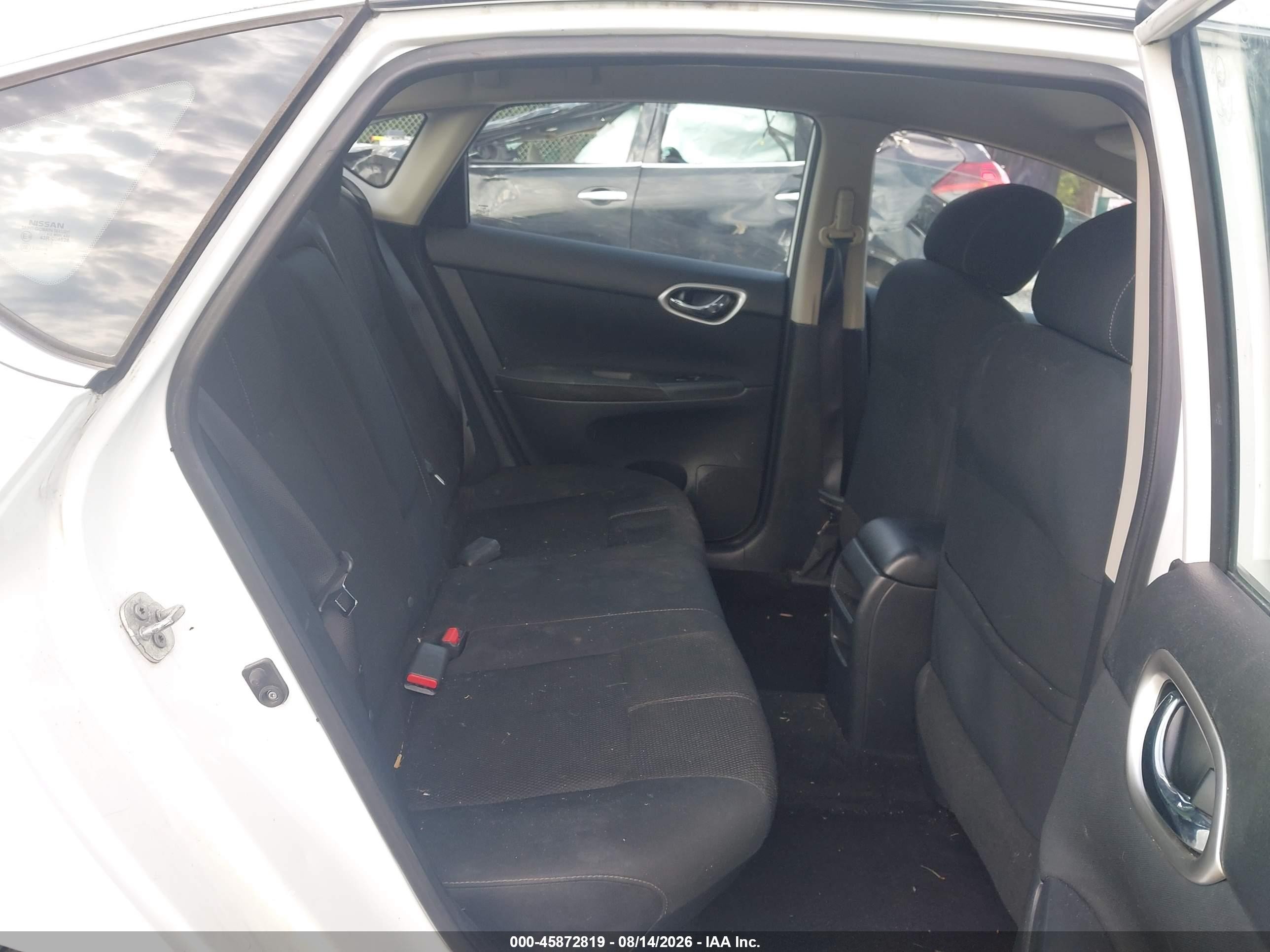 2015 Nissan Sentra S White vin: 3N1AB7AP7FY339343