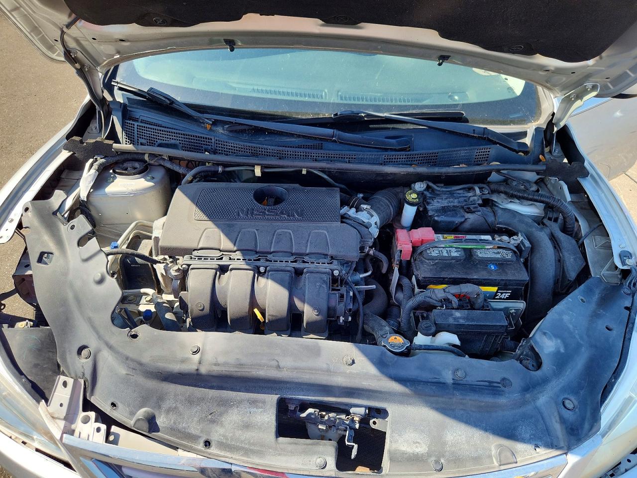 2015 Nissan Sentra S Silver vin: 3N1AB7AP7FY354327