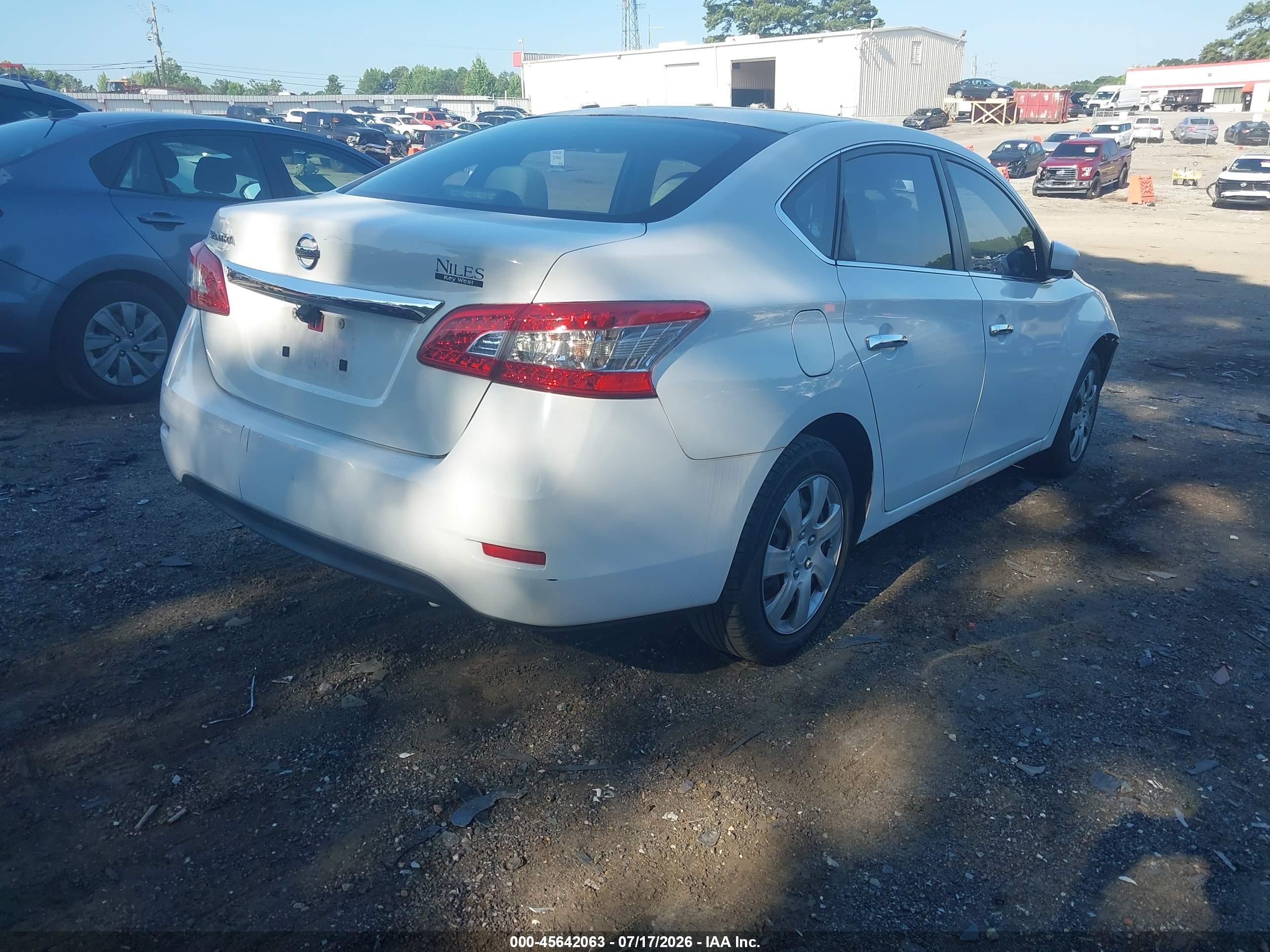 2015 Nissan Sentra S White vin: 3N1AB7AP7FY354389
