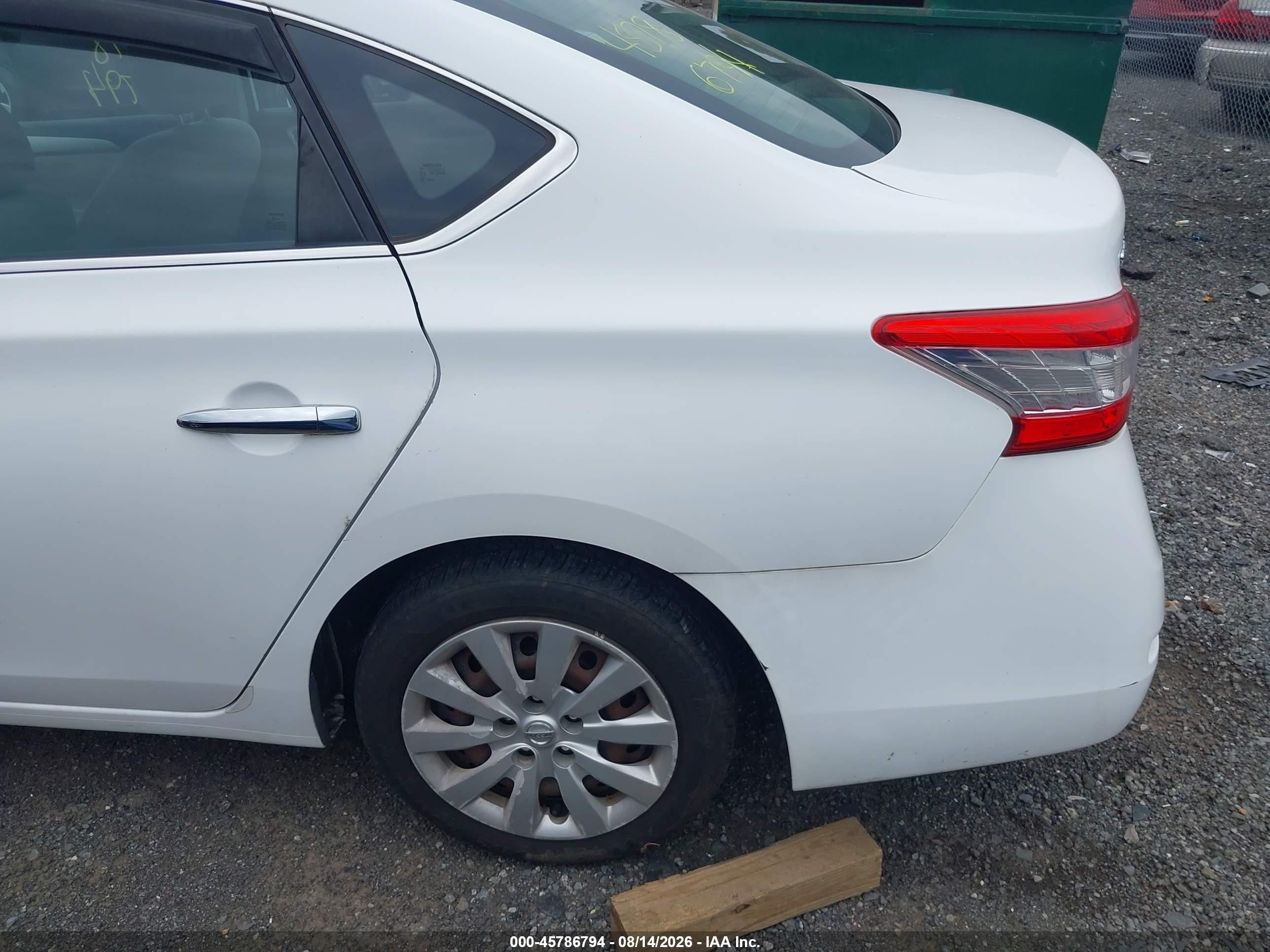 2015 Nissan Sentra S White vin: 3N1AB7AP7FY372536