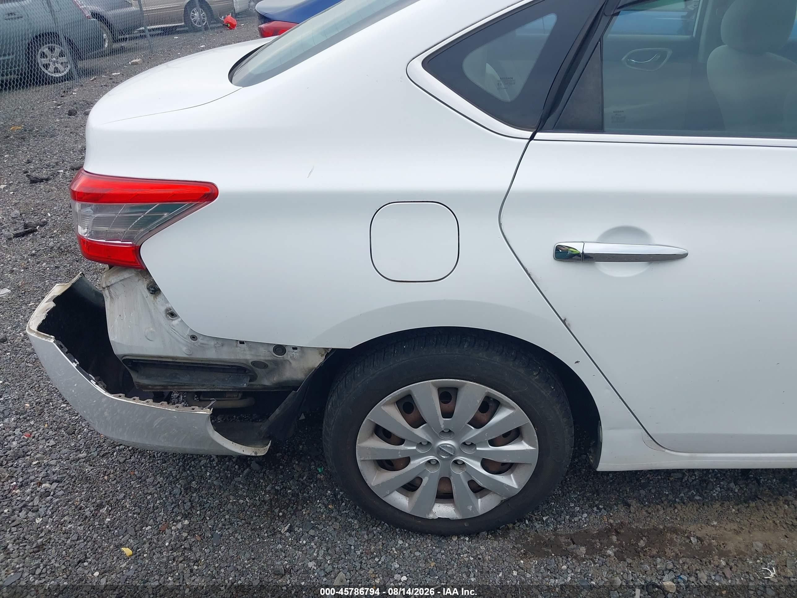 2015 Nissan Sentra S White vin: 3N1AB7AP7FY372536