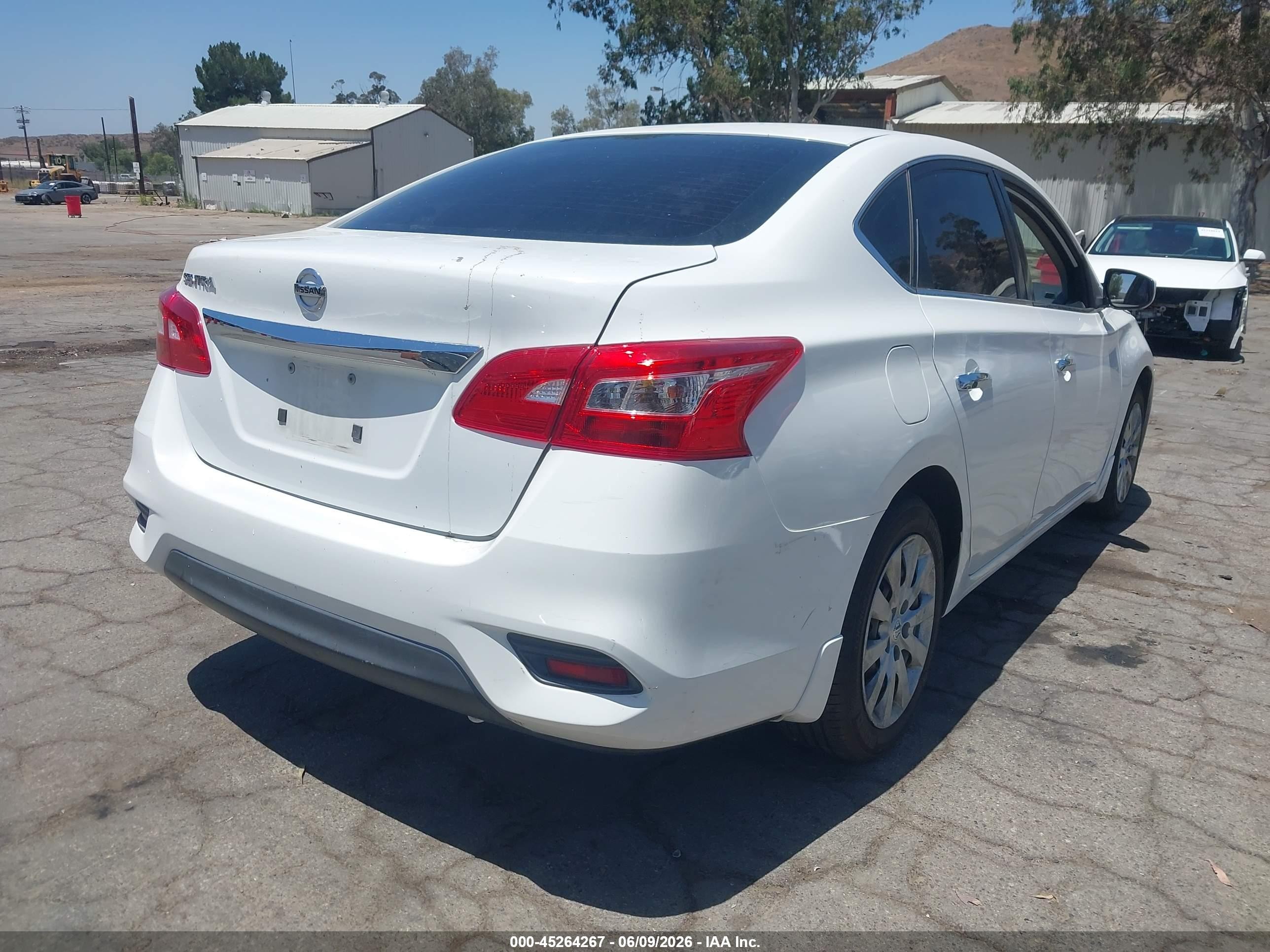 2016 Nissan Sentra S White vin: 3N1AB7AP7GY326528