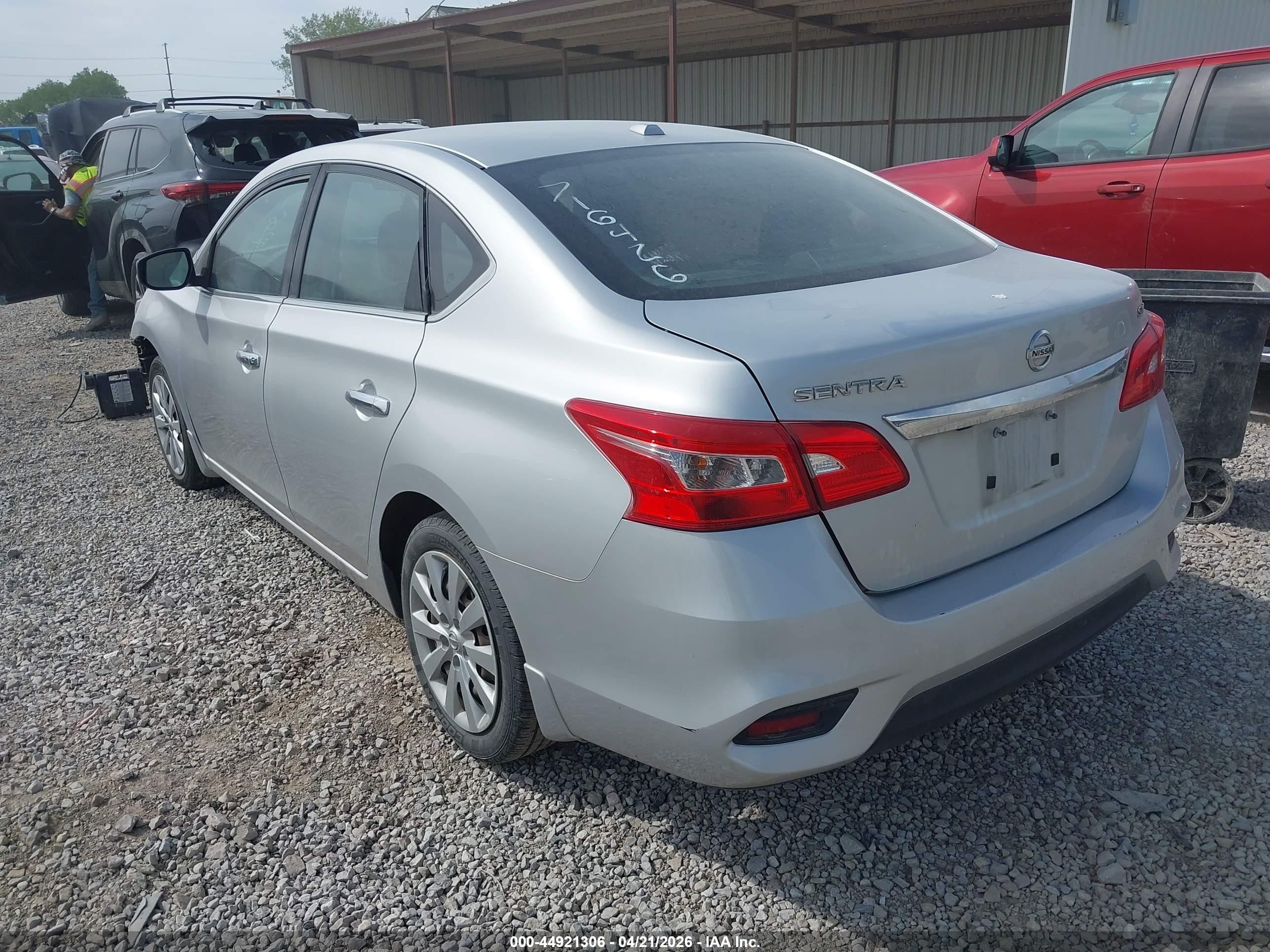2017 Nissan Sentra Sv Silver vin: 3N1AB7AP7HL716429