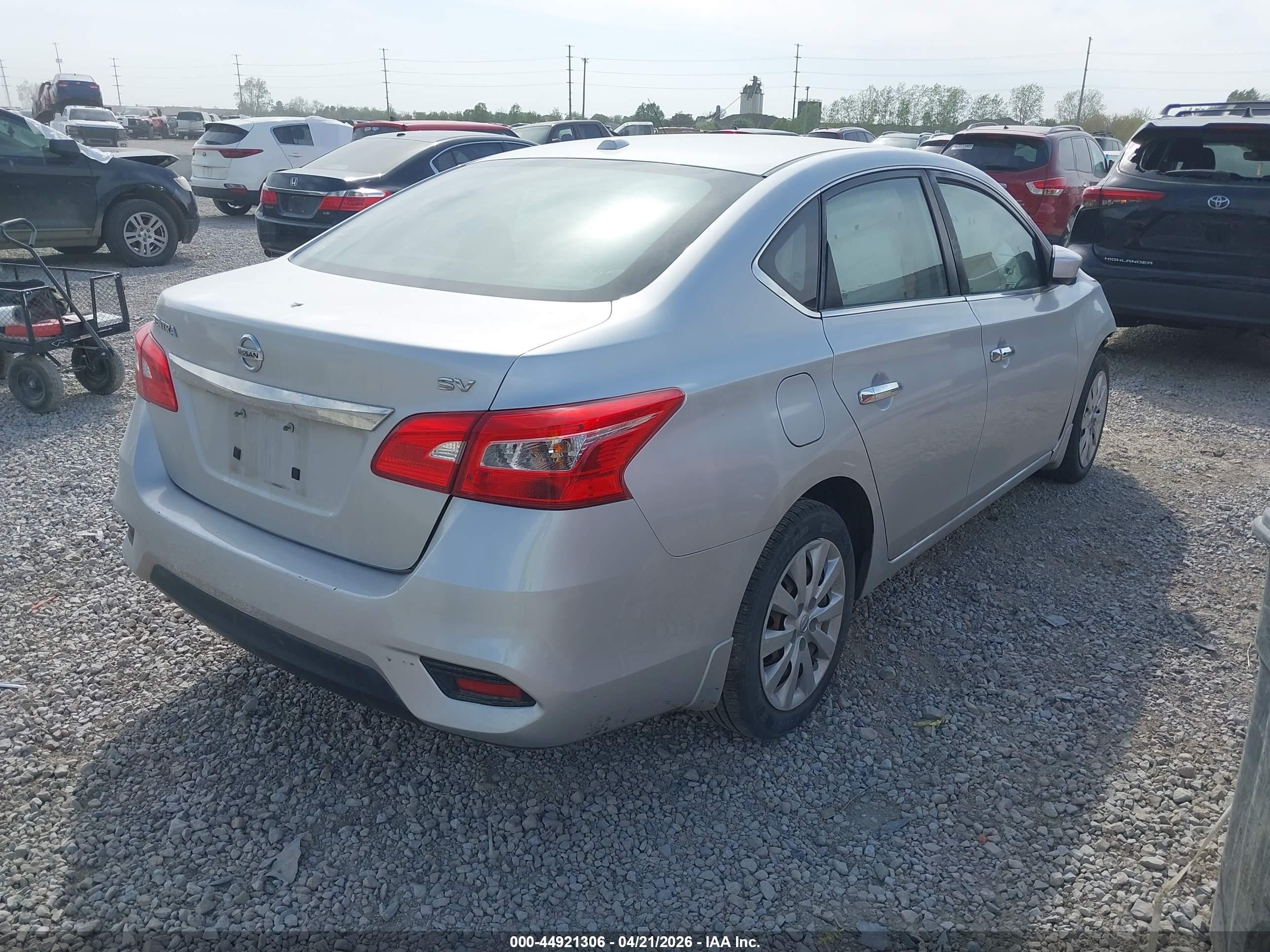 2017 Nissan Sentra Sv Silver vin: 3N1AB7AP7HL716429