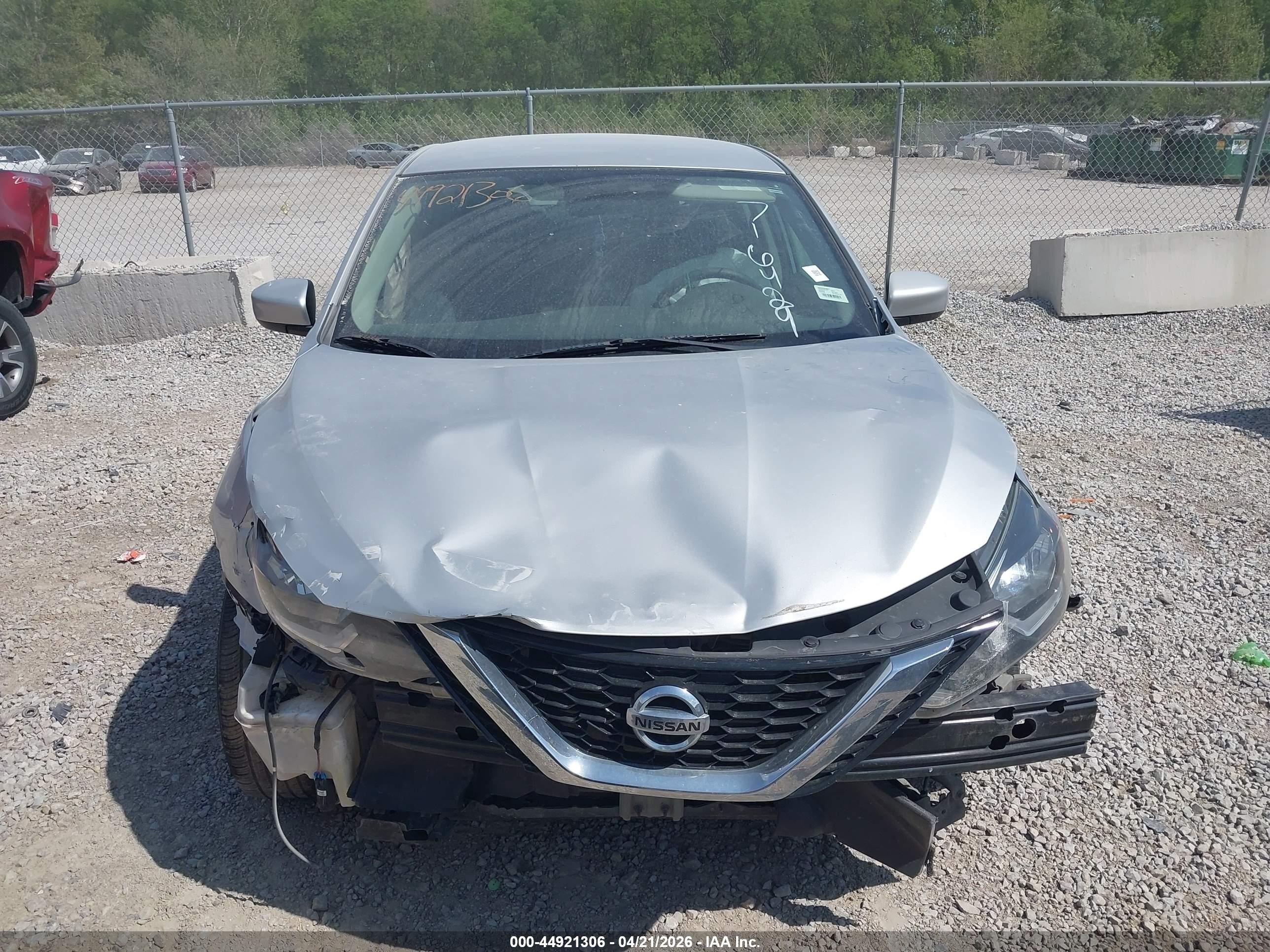2017 Nissan Sentra Sv Silver vin: 3N1AB7AP7HL716429