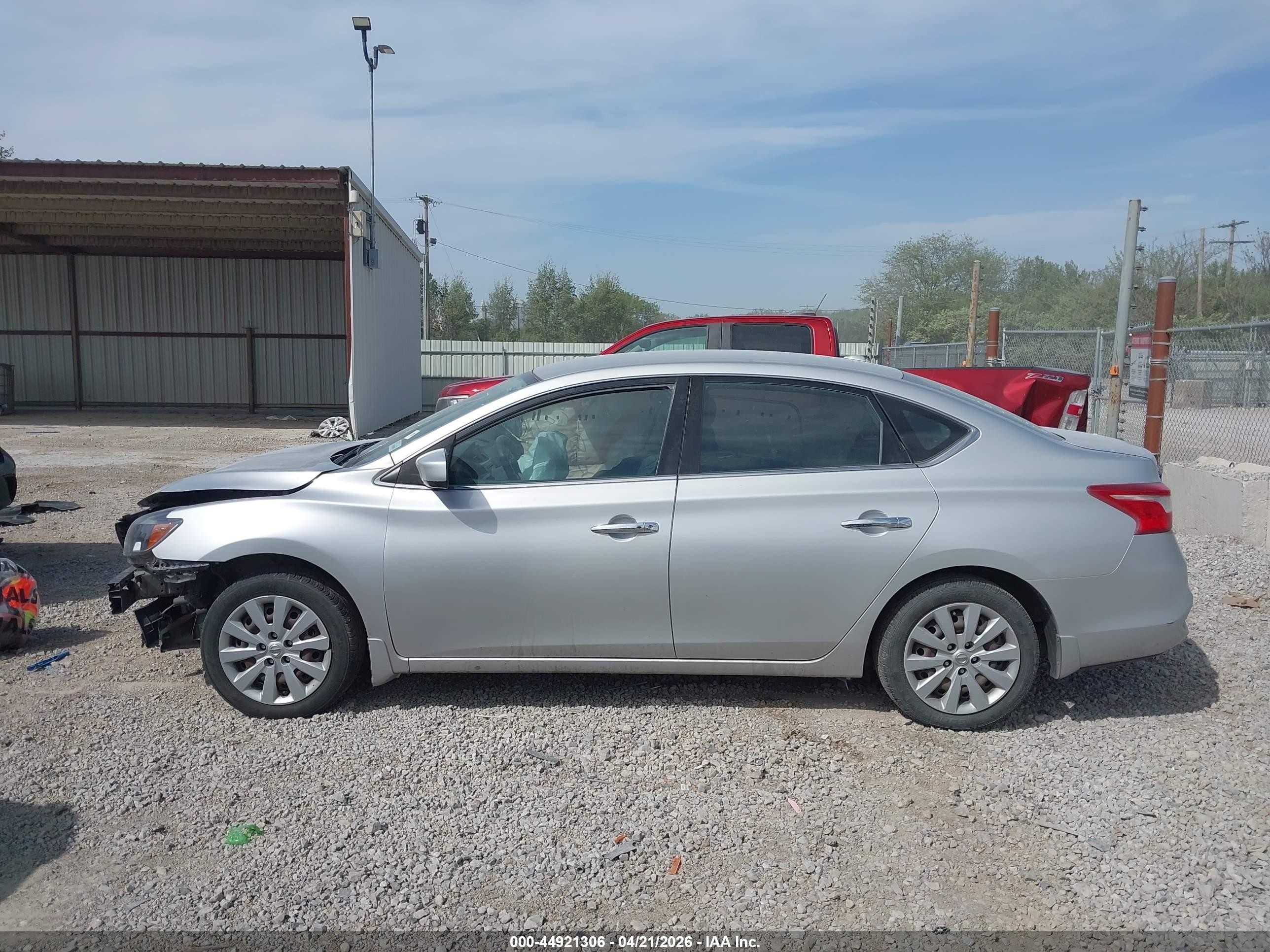 2017 Nissan Sentra Sv Silver vin: 3N1AB7AP7HL716429