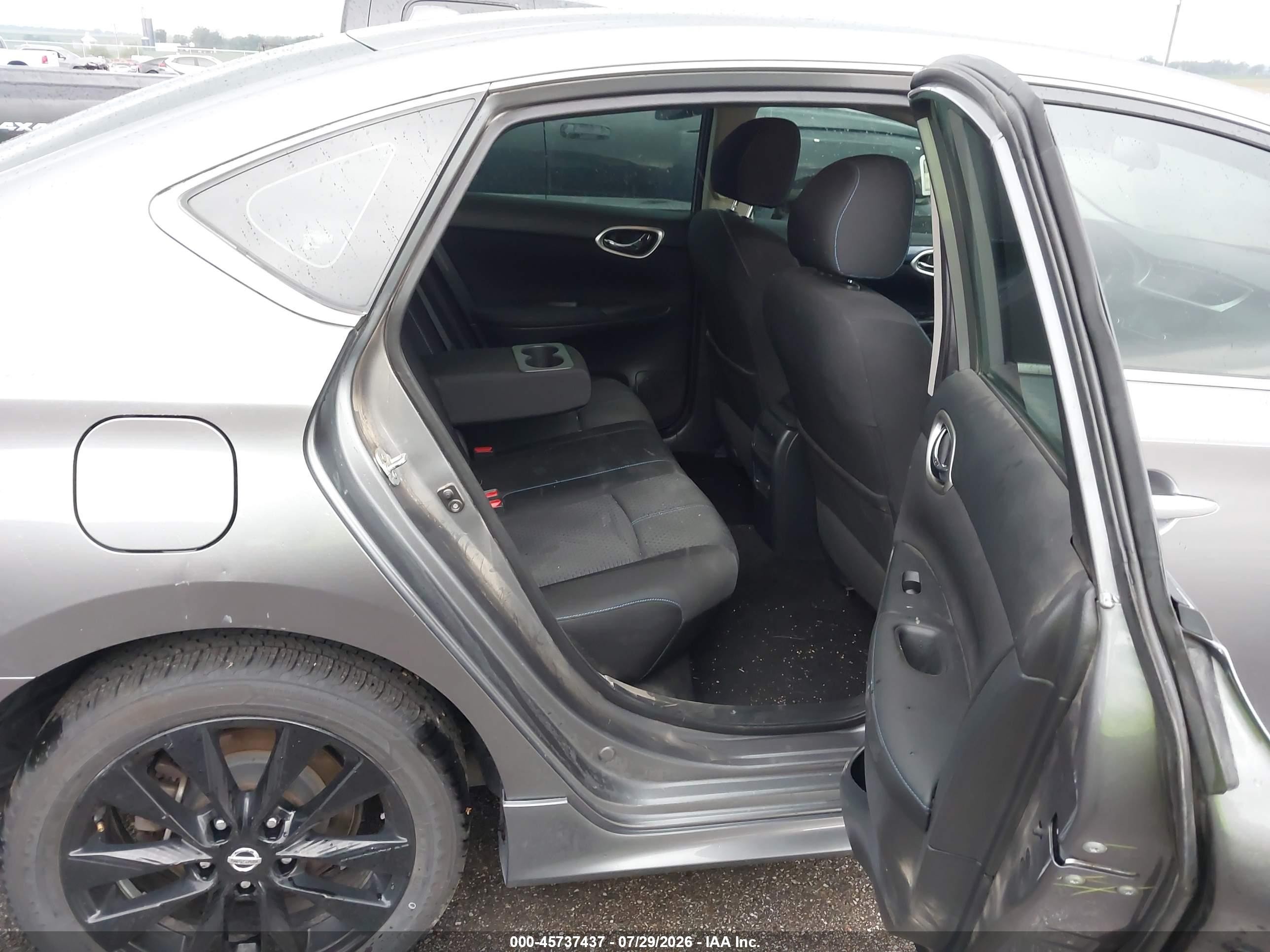2017 Nissan Sentra Sr Серый vin: 3N1AB7AP7HY299638