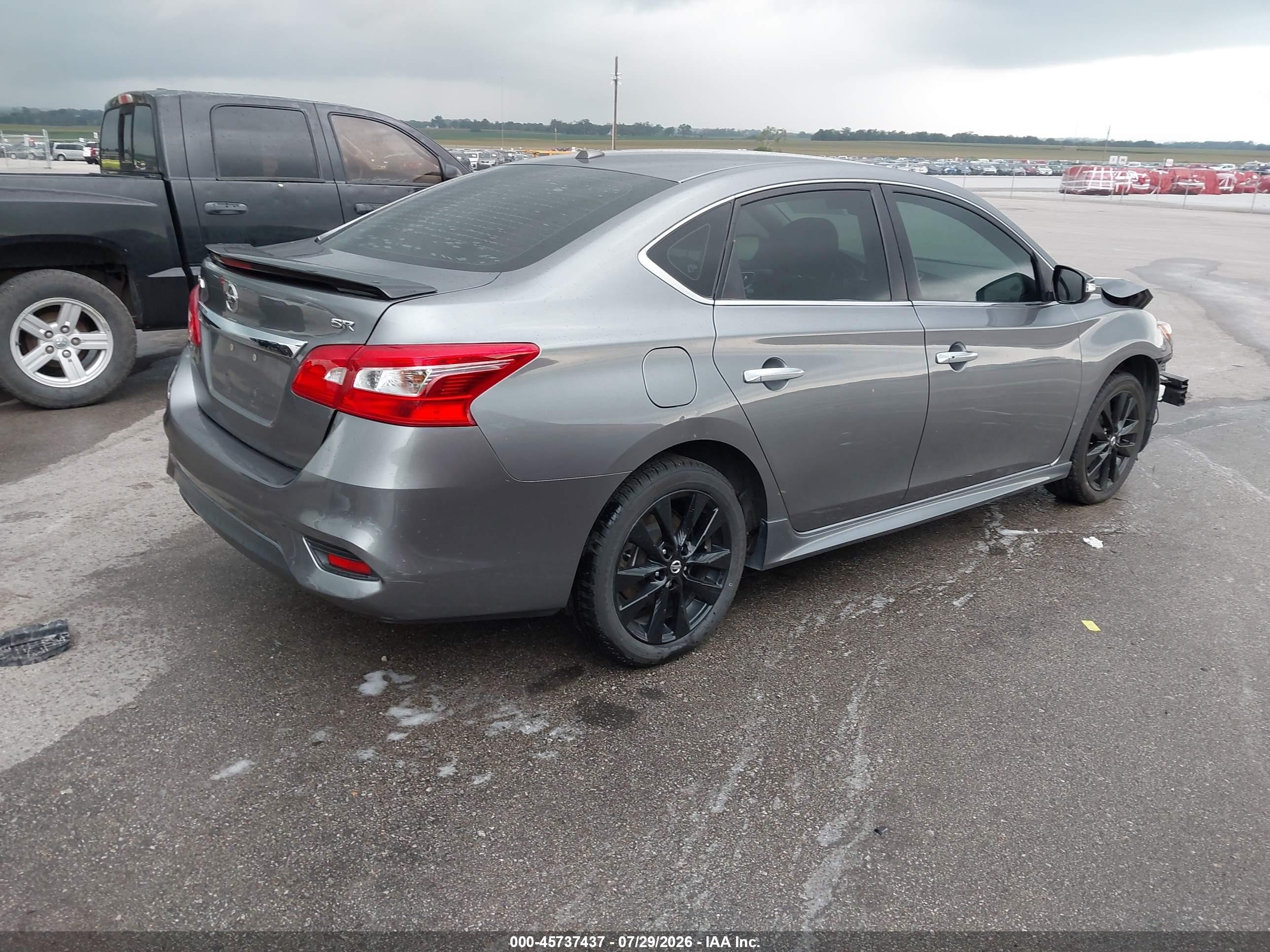 2017 Nissan Sentra Sr Серый vin: 3N1AB7AP7HY299638