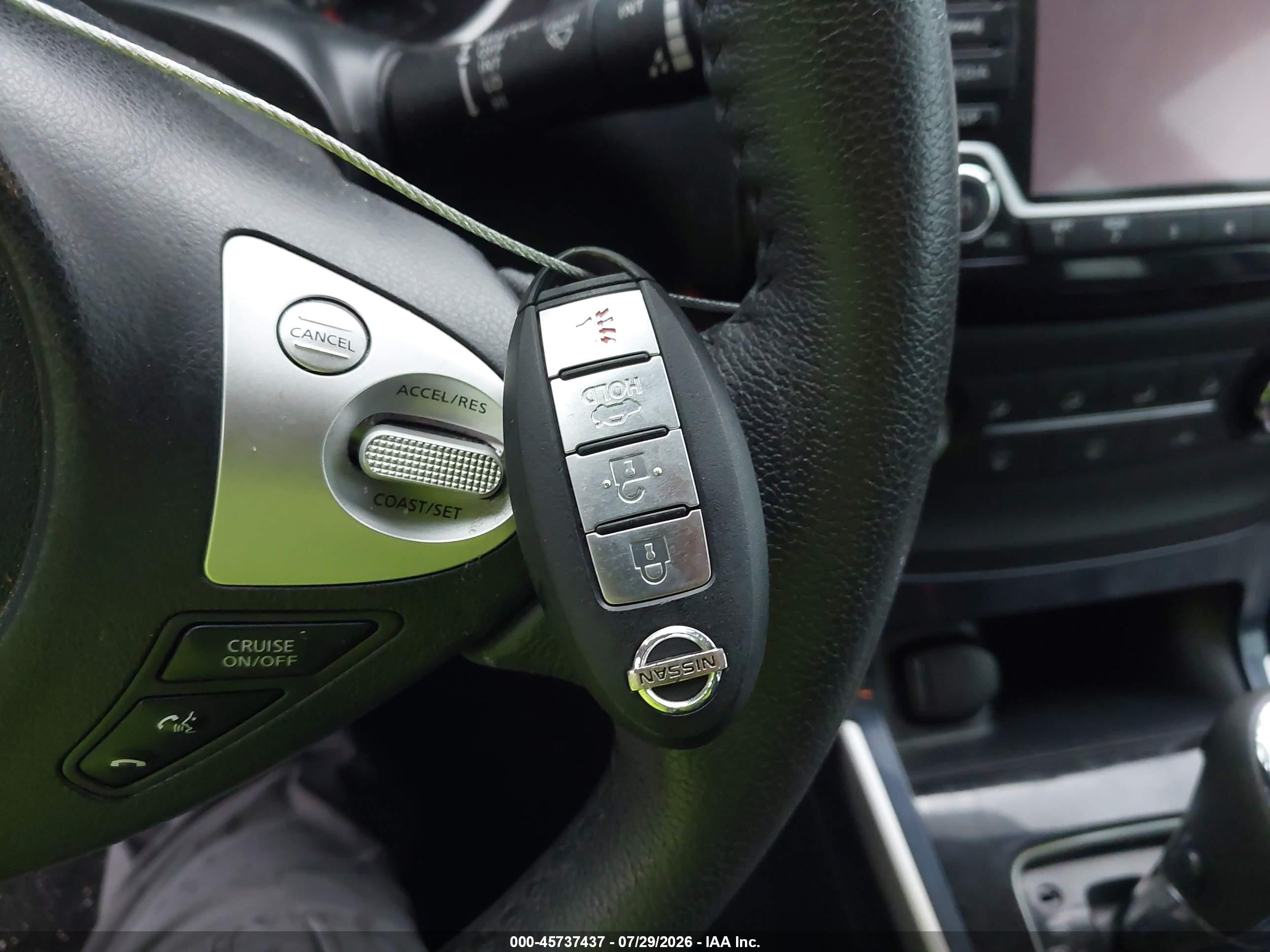 2017 Nissan Sentra Sr Серый vin: 3N1AB7AP7HY299638