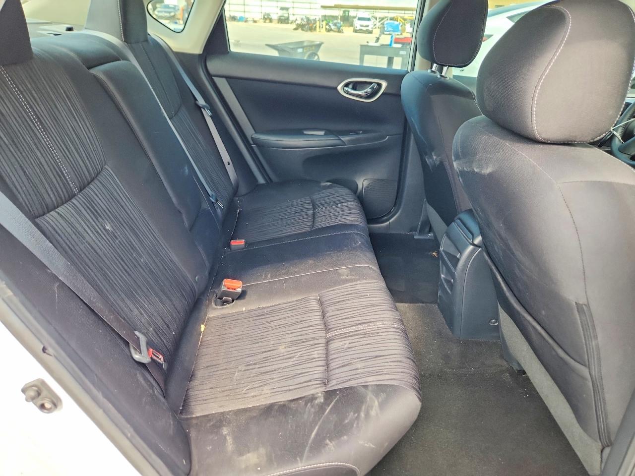 2017 Nissan Sentra Sv White vin: 3N1AB7AP7HY389629