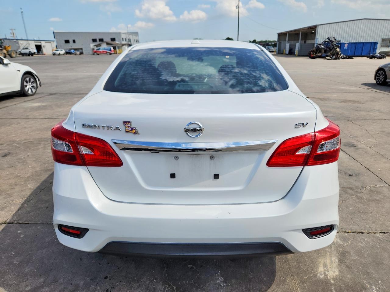 2017 Nissan Sentra Sv White vin: 3N1AB7AP7HY389629