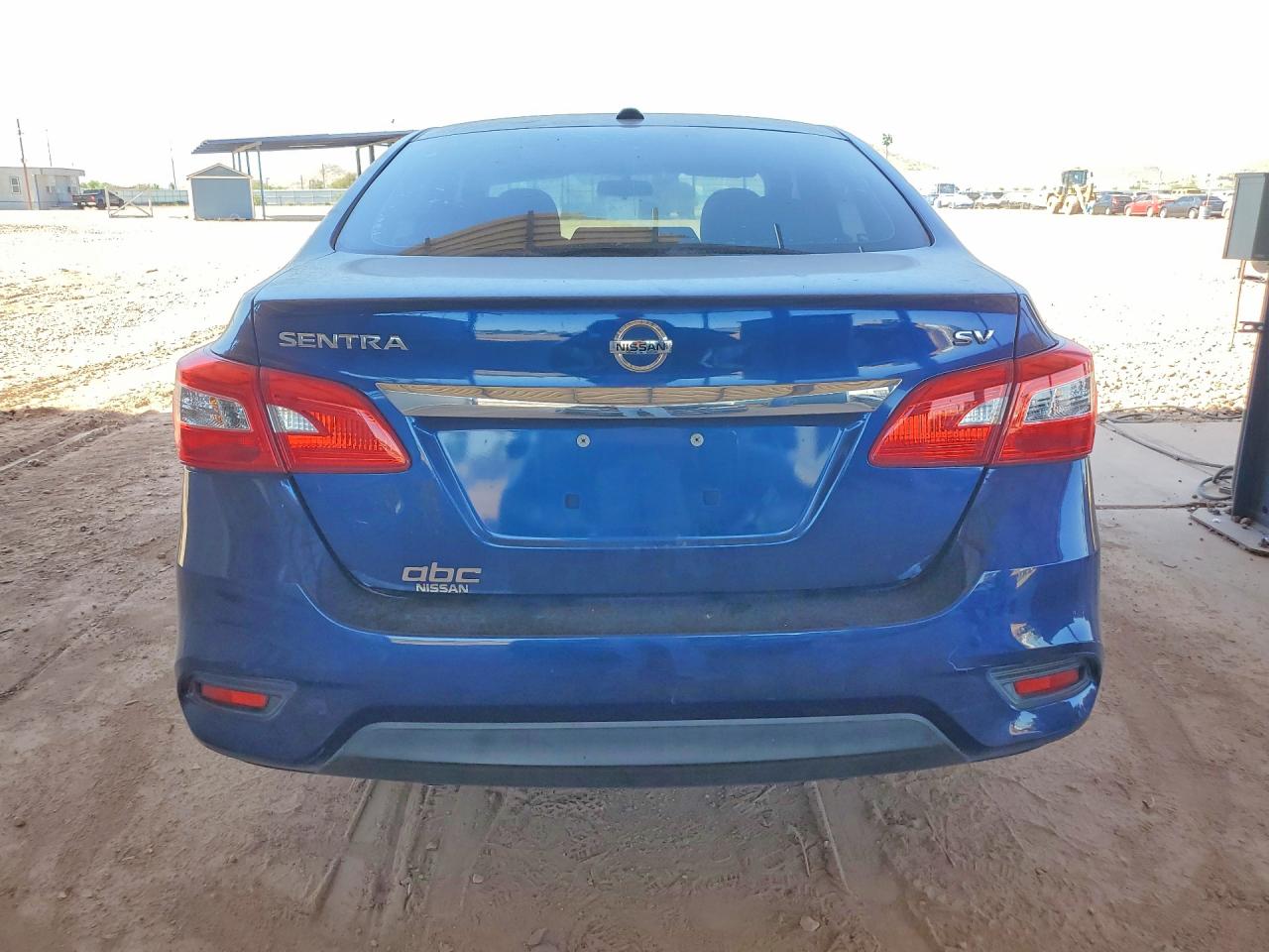 2018 Nissan Sentra Sv Blue vin: 3N1AB7AP7JY277547