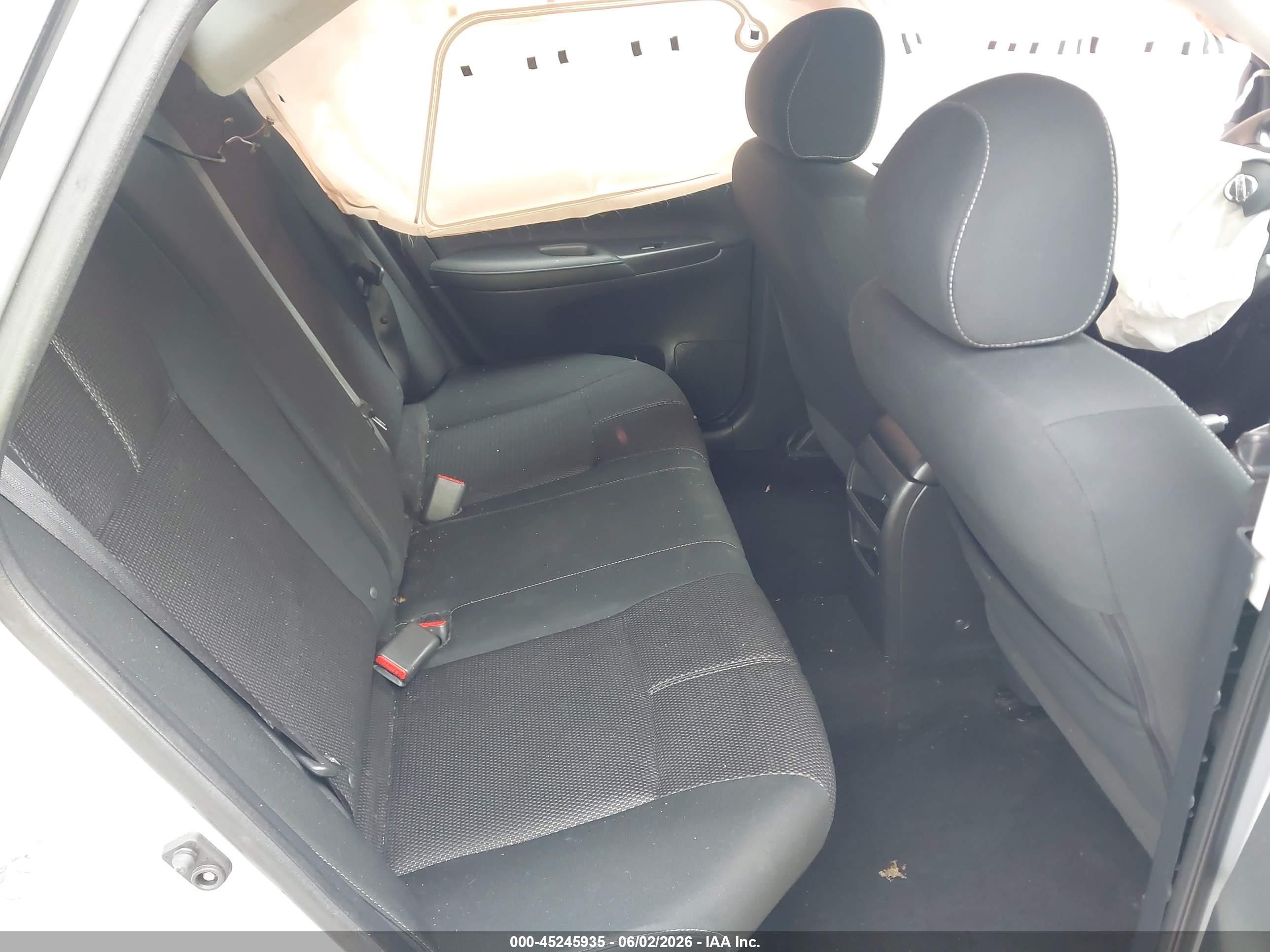 2018 Nissan Sentra S Silver vin: 3N1AB7AP7JY281775