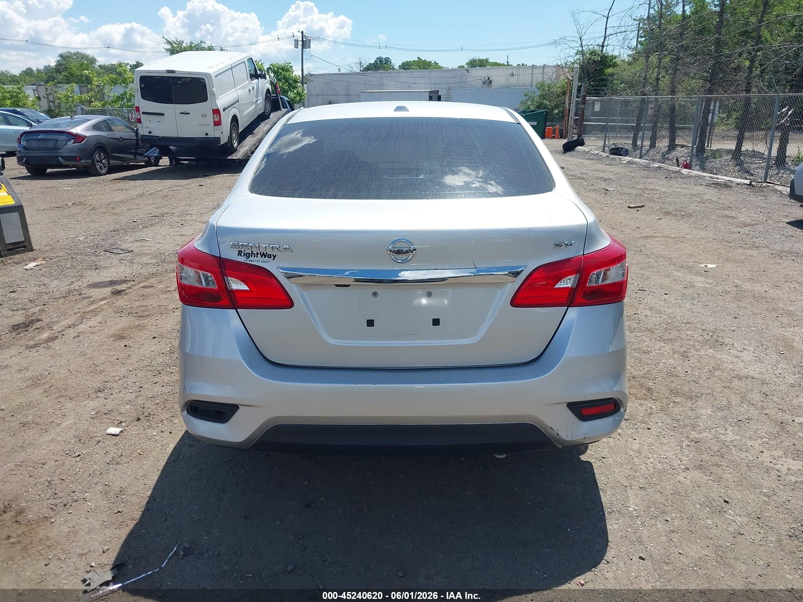 2019 Nissan Sentra Sv Silver vin: 3N1AB7AP7KY313447