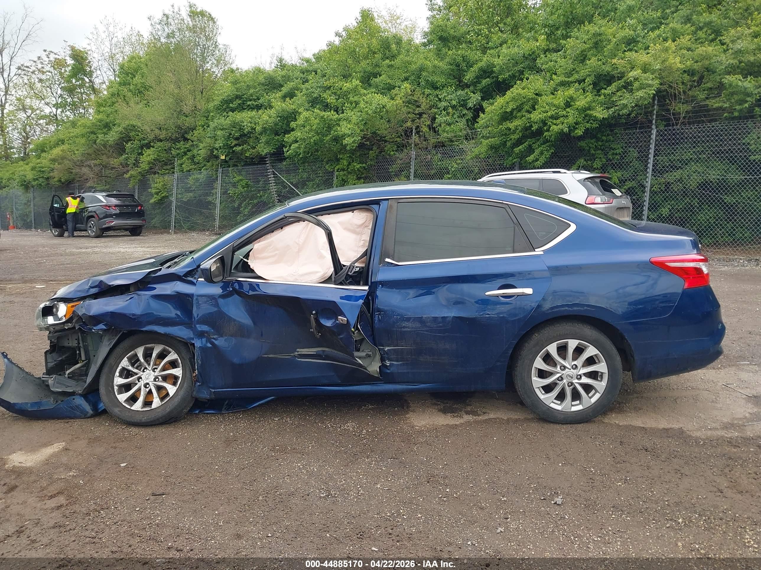 2019 Nissan Sentra Sv Blue vin: 3N1AB7AP7KY363751