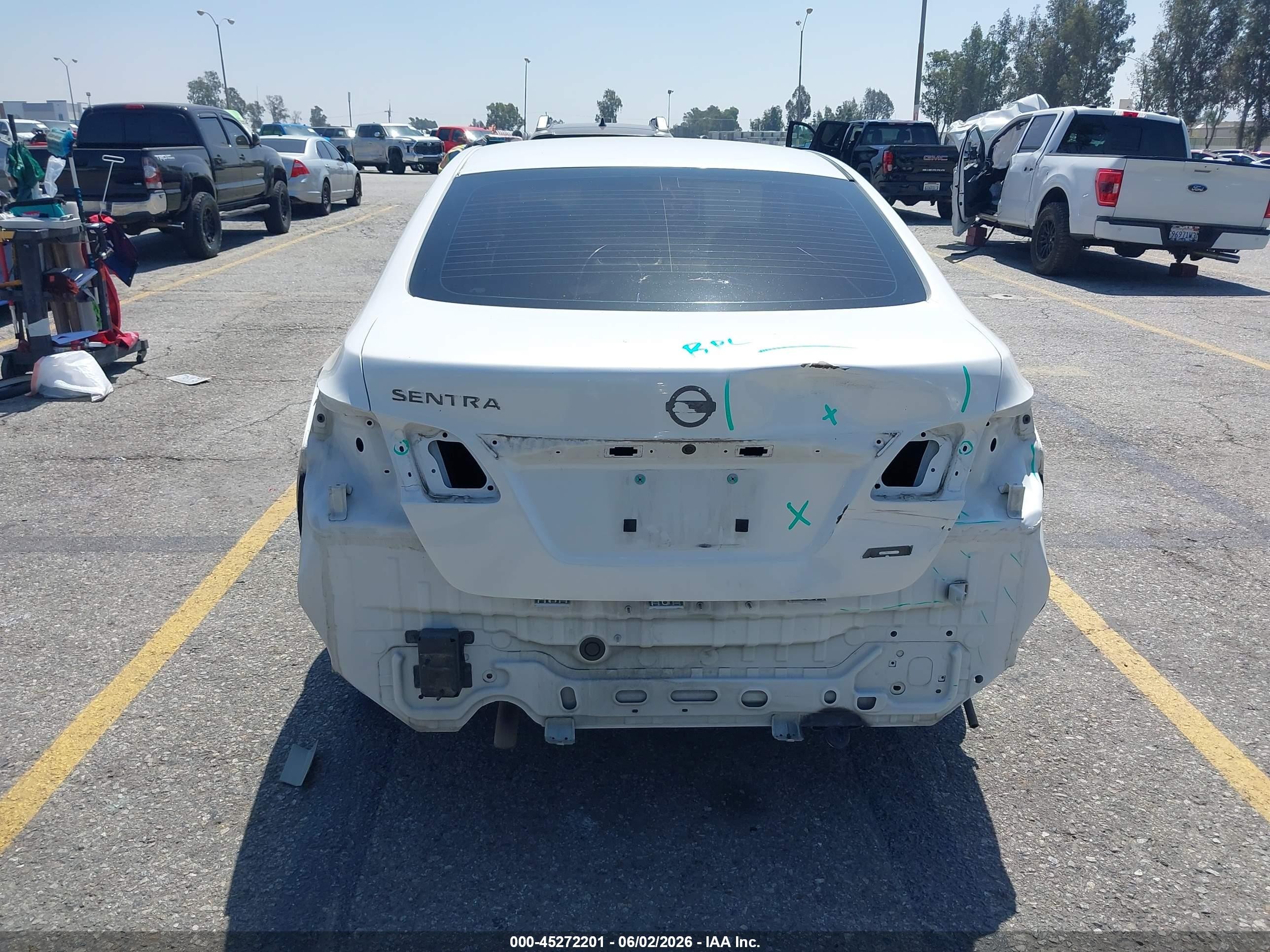 2013 Nissan Sentra S White vin: 3N1AB7AP8DL772096
