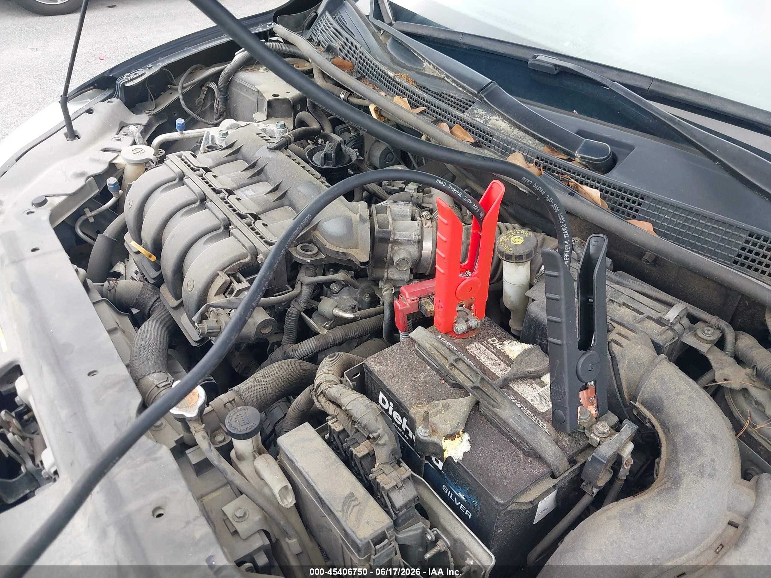 2014 Nissan Sentra   Серый vin: 3N1AB7AP8EL660657