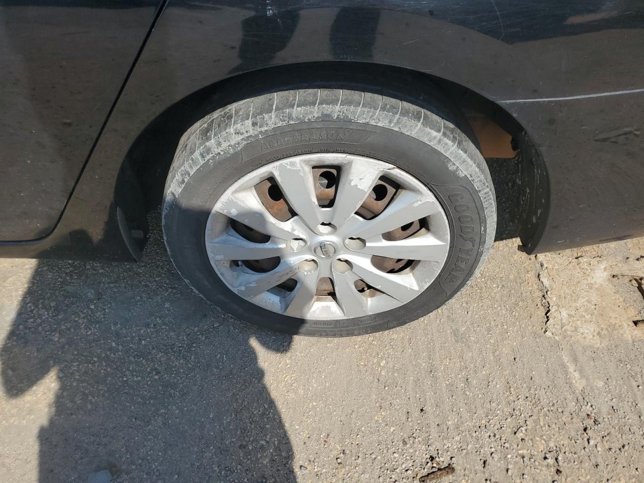 2014 Nissan Sentra 2.0 Sl Fe+ Black vin: 3N1AB7AP8EL689902 Damage: Left Rear Wheel Cover, Curb Rash, > 12 Inches