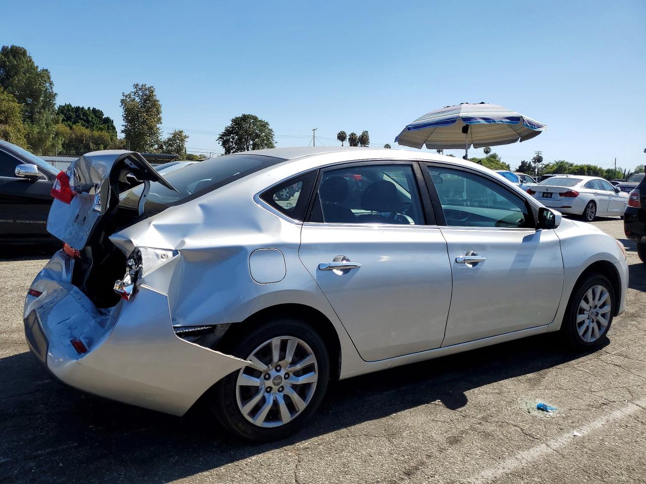 2014 Nissan Sentra S Серебряный vin: 3N1AB7AP8EY255157