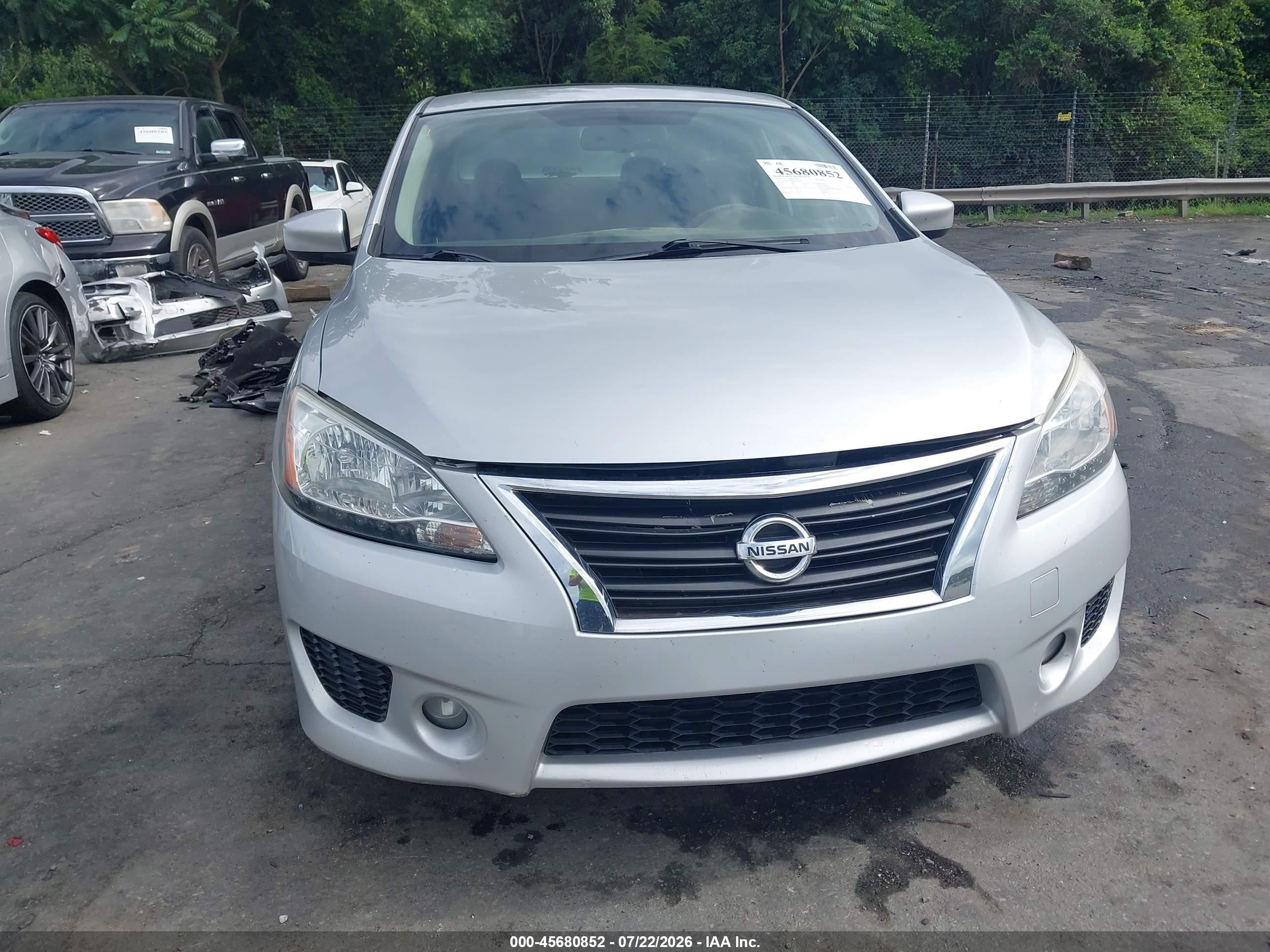 2014 Nissan Sentra Sr Silver vin: 3N1AB7AP8EY272038