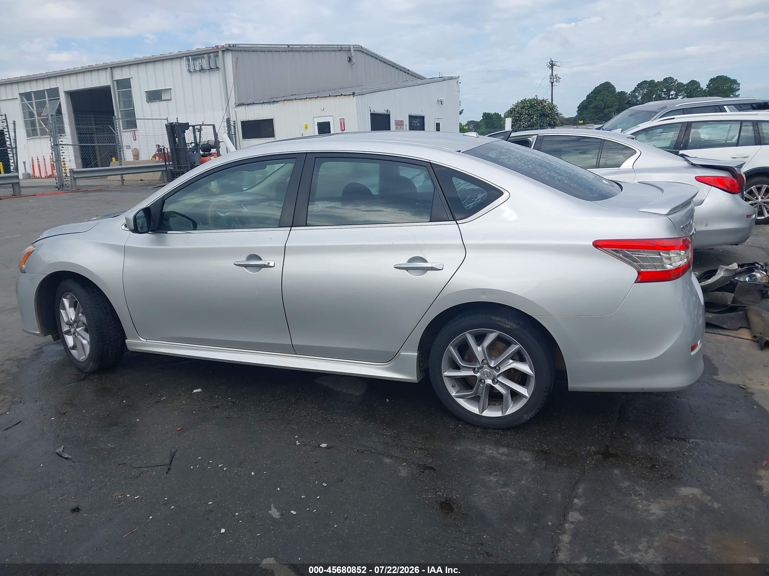 2014 Nissan Sentra Sr Silver vin: 3N1AB7AP8EY272038