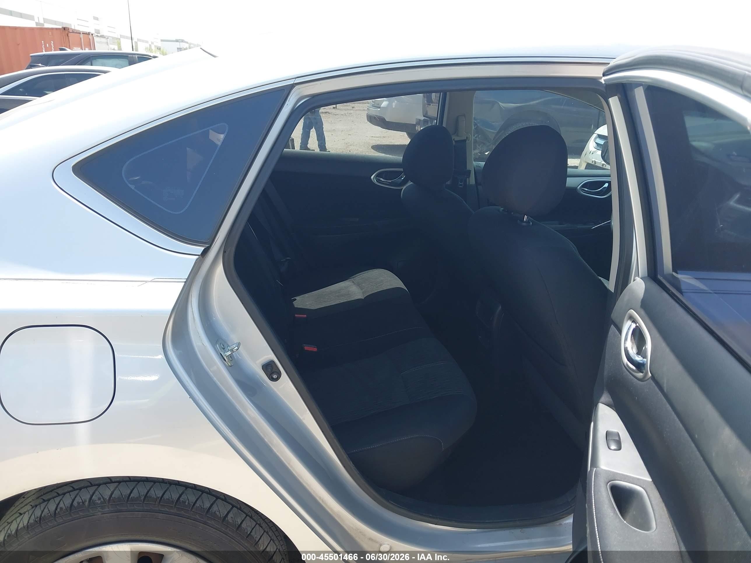 2014 Nissan Sentra Sv Серебряный vin: 3N1AB7AP8EY288904