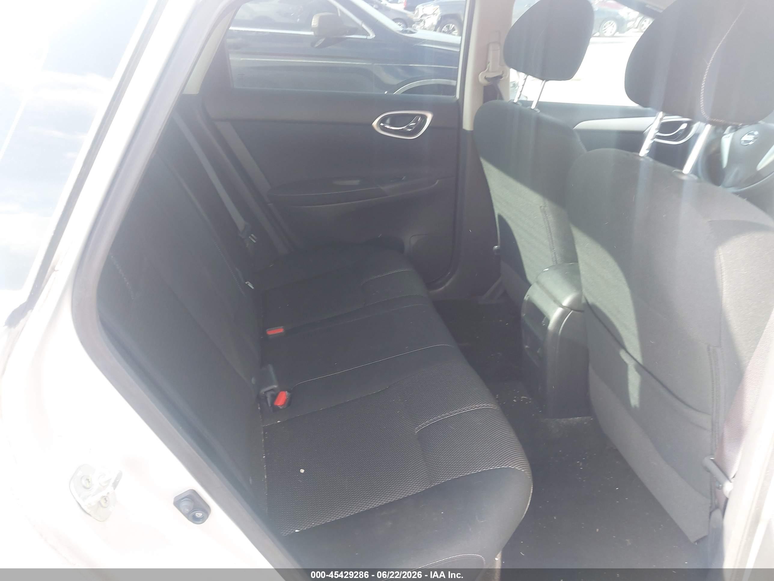 2014 Nissan Sentra S Silver vin: 3N1AB7AP8EY323411
