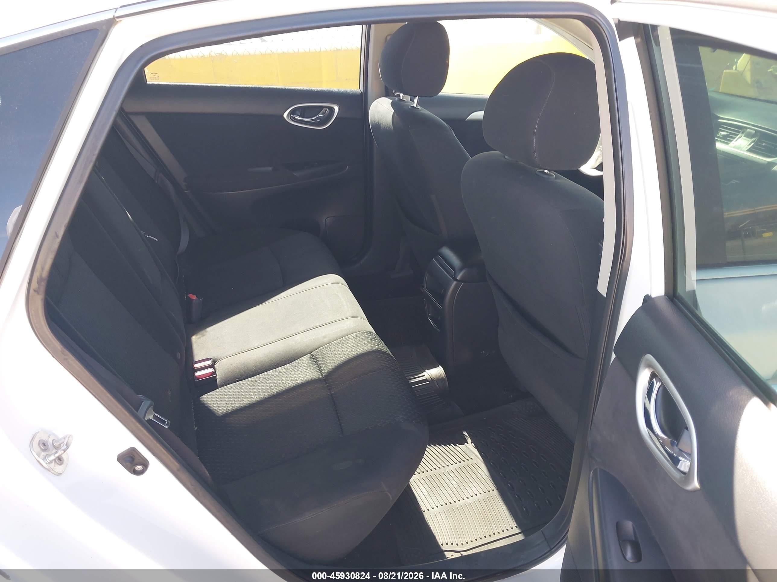 2015 Nissan Sentra Sr Белый vin: 3N1AB7AP8FY241549