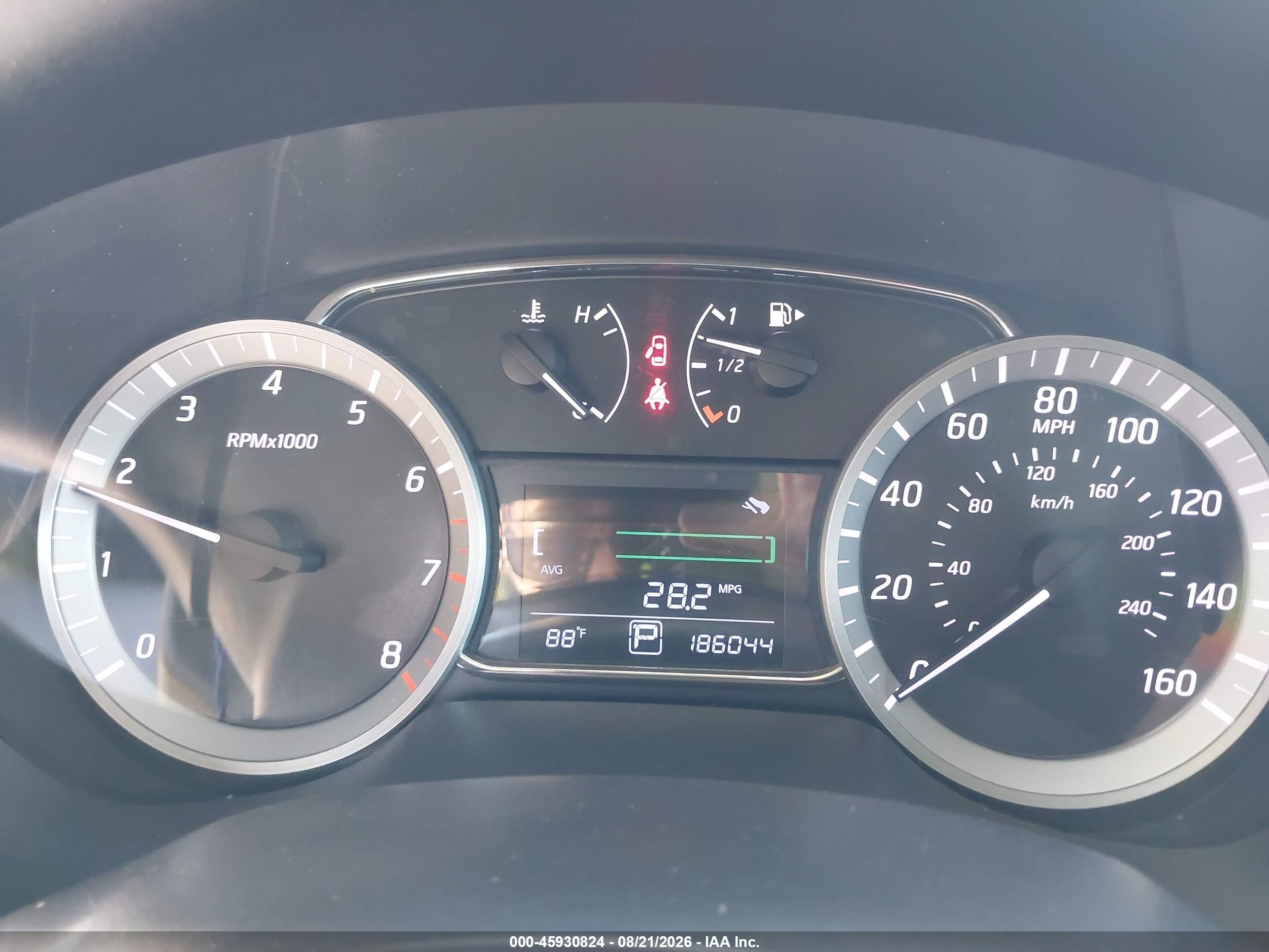 2015 Nissan Sentra Sr Белый vin: 3N1AB7AP8FY241549