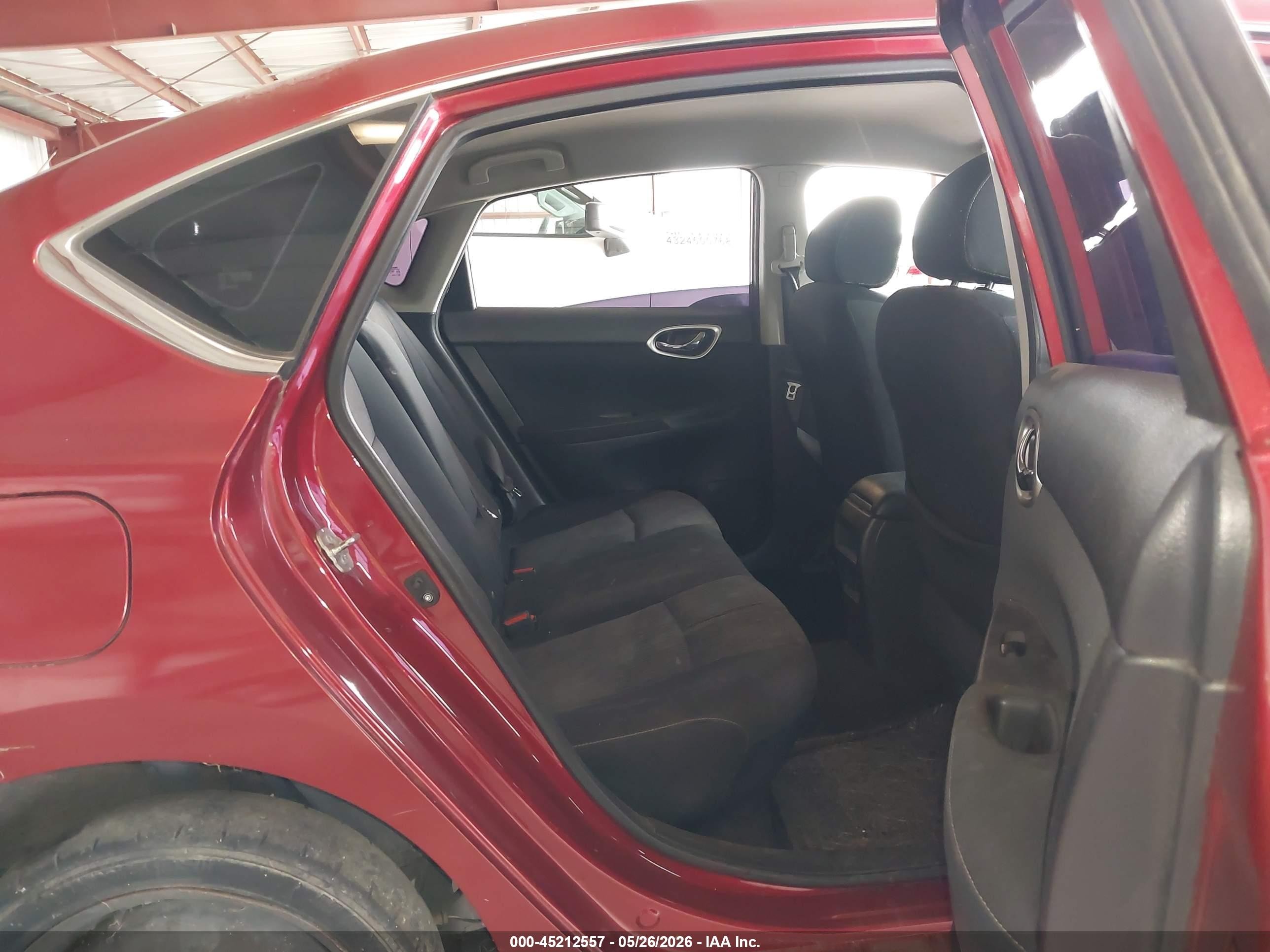2015 Nissan Sentra Fe+ S/s/sl/sr/sv Красный vin: 3N1AB7AP8FY265561