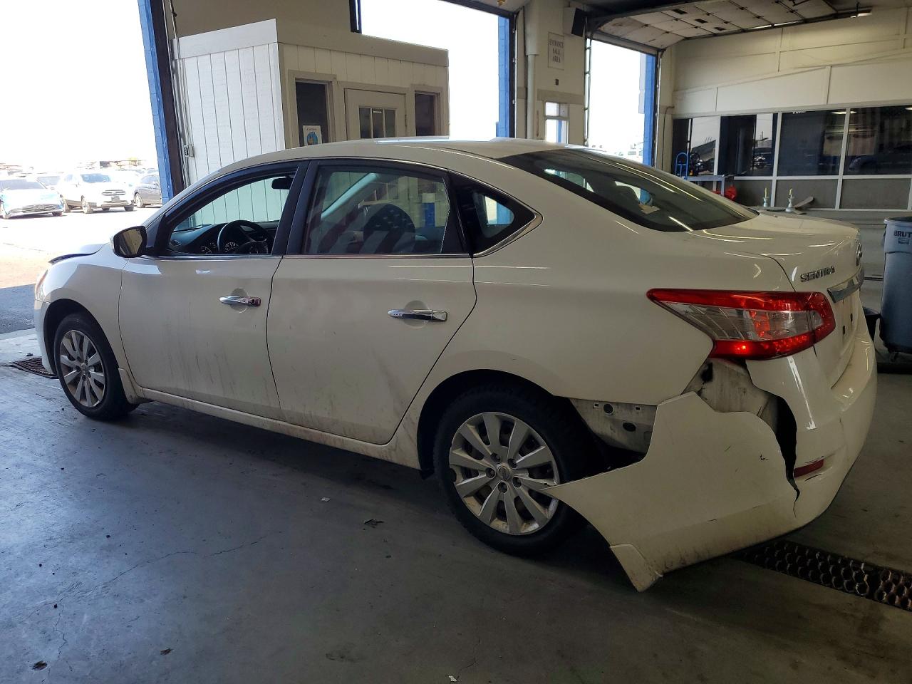 2015 Nissan Sentra S Белый vin: 3N1AB7AP8FY279914