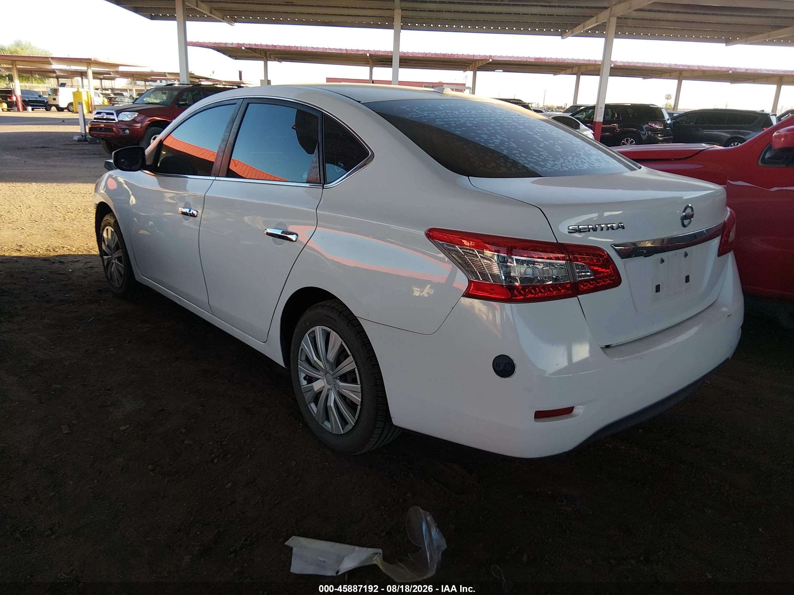 2015 Nissan Sentra   White vin: 3N1AB7AP8FY280545