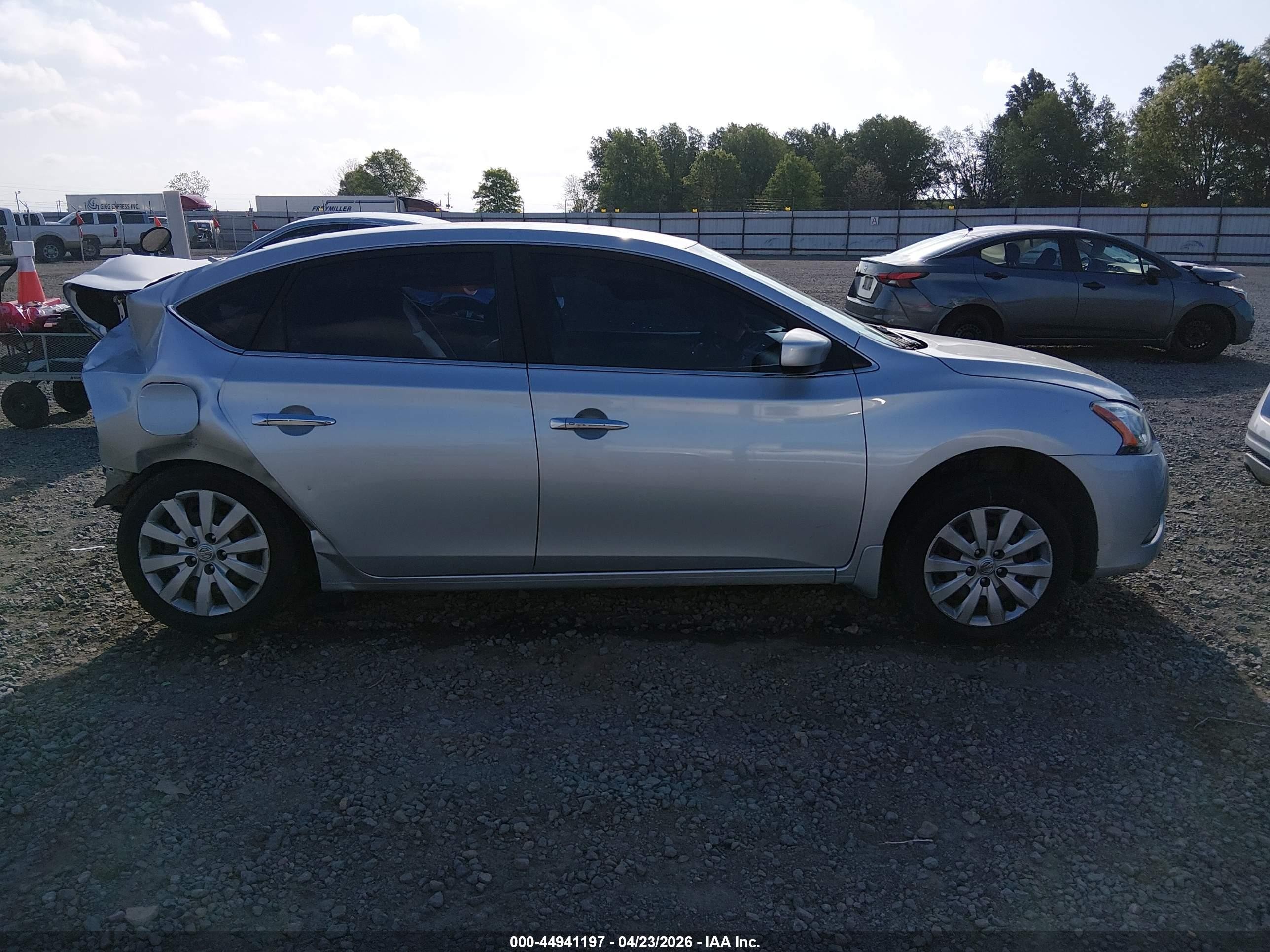 2015 Nissan Sentra Sv Silver vin: 3N1AB7AP8FY292016