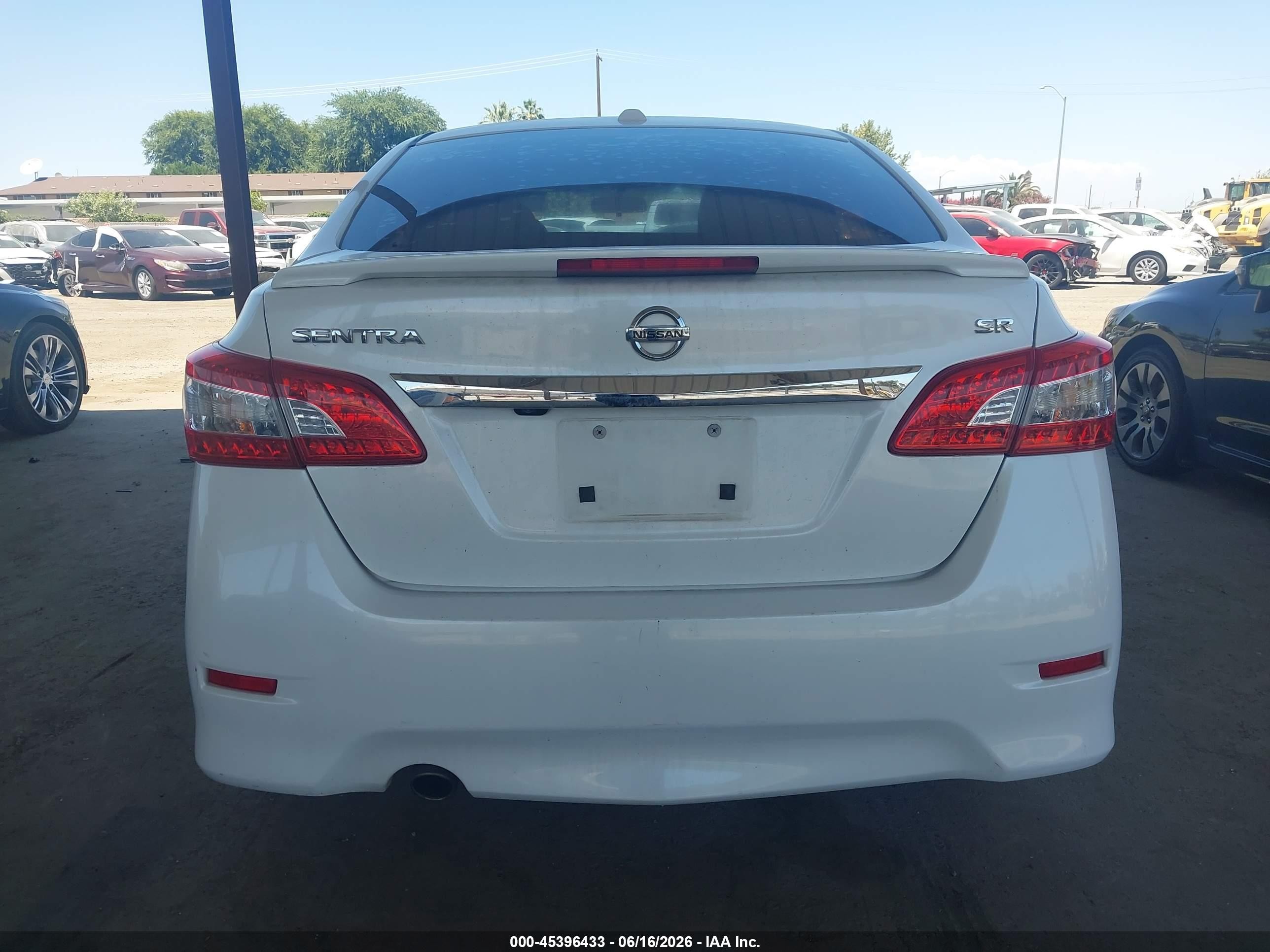 2015 Nissan Sentra Sr White vin: 3N1AB7AP8FY310403