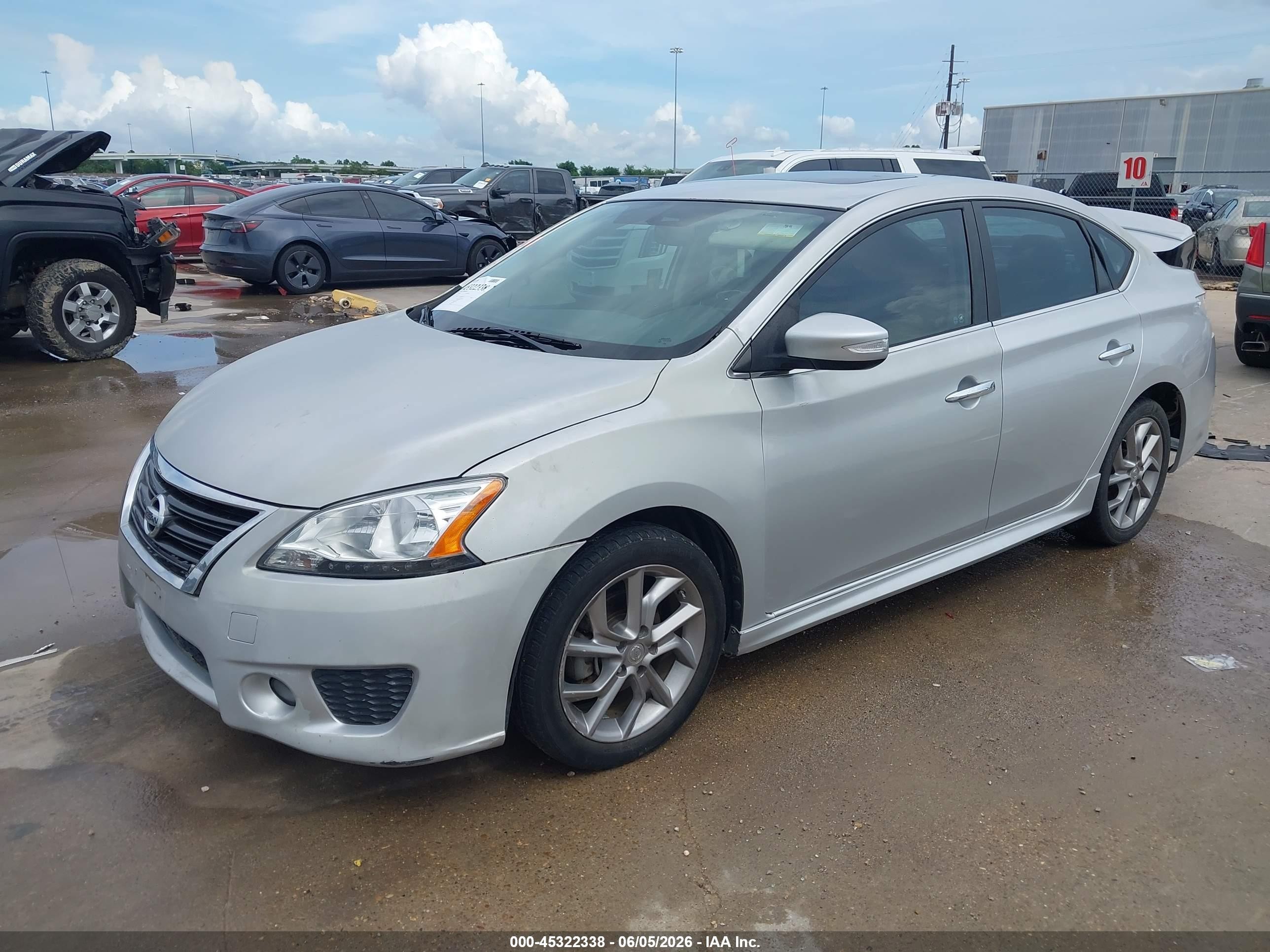 2015 Nissan Sentra Sr Silver vin: 3N1AB7AP8FY315228