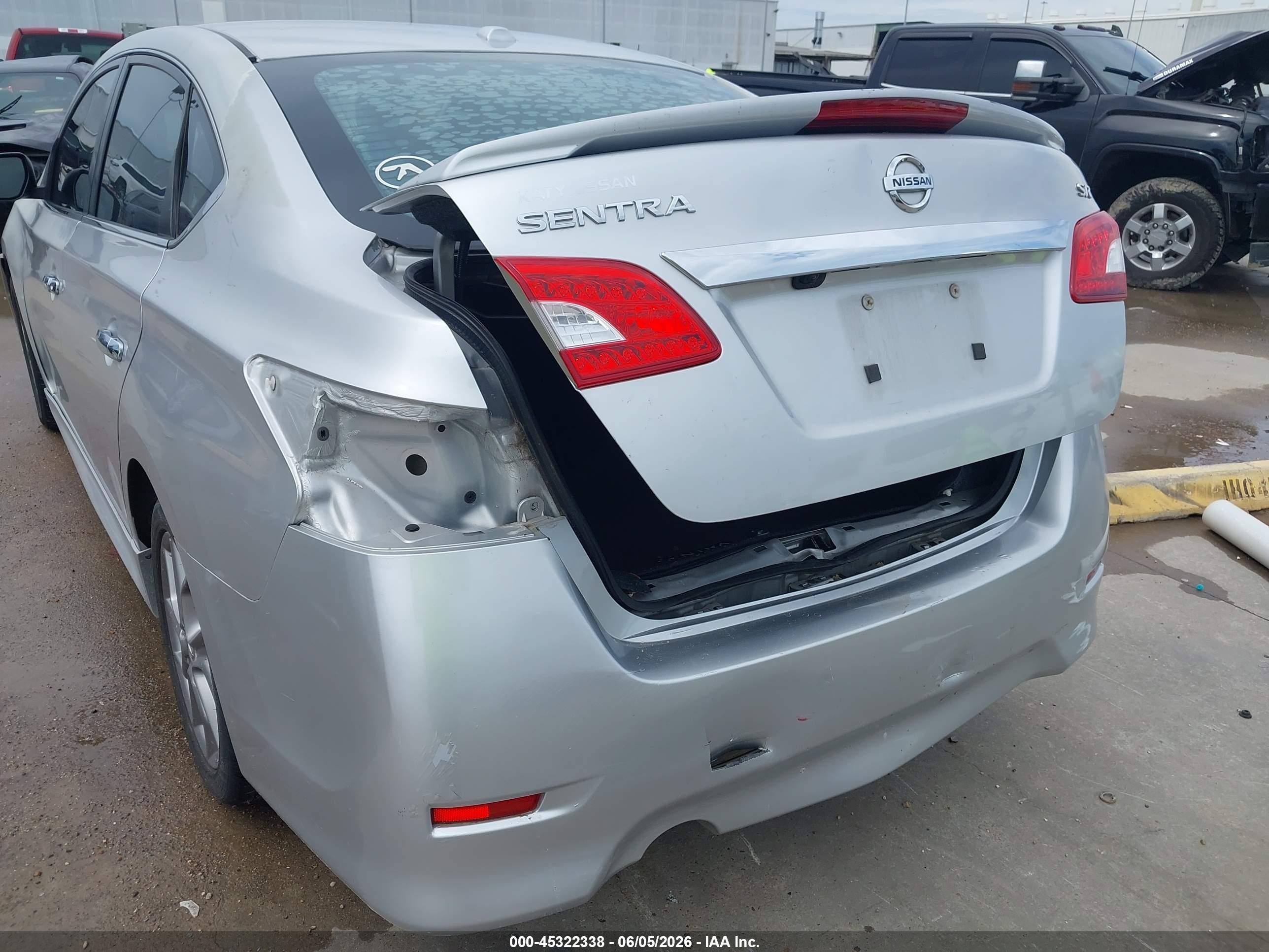 2015 Nissan Sentra Sr Silver vin: 3N1AB7AP8FY315228