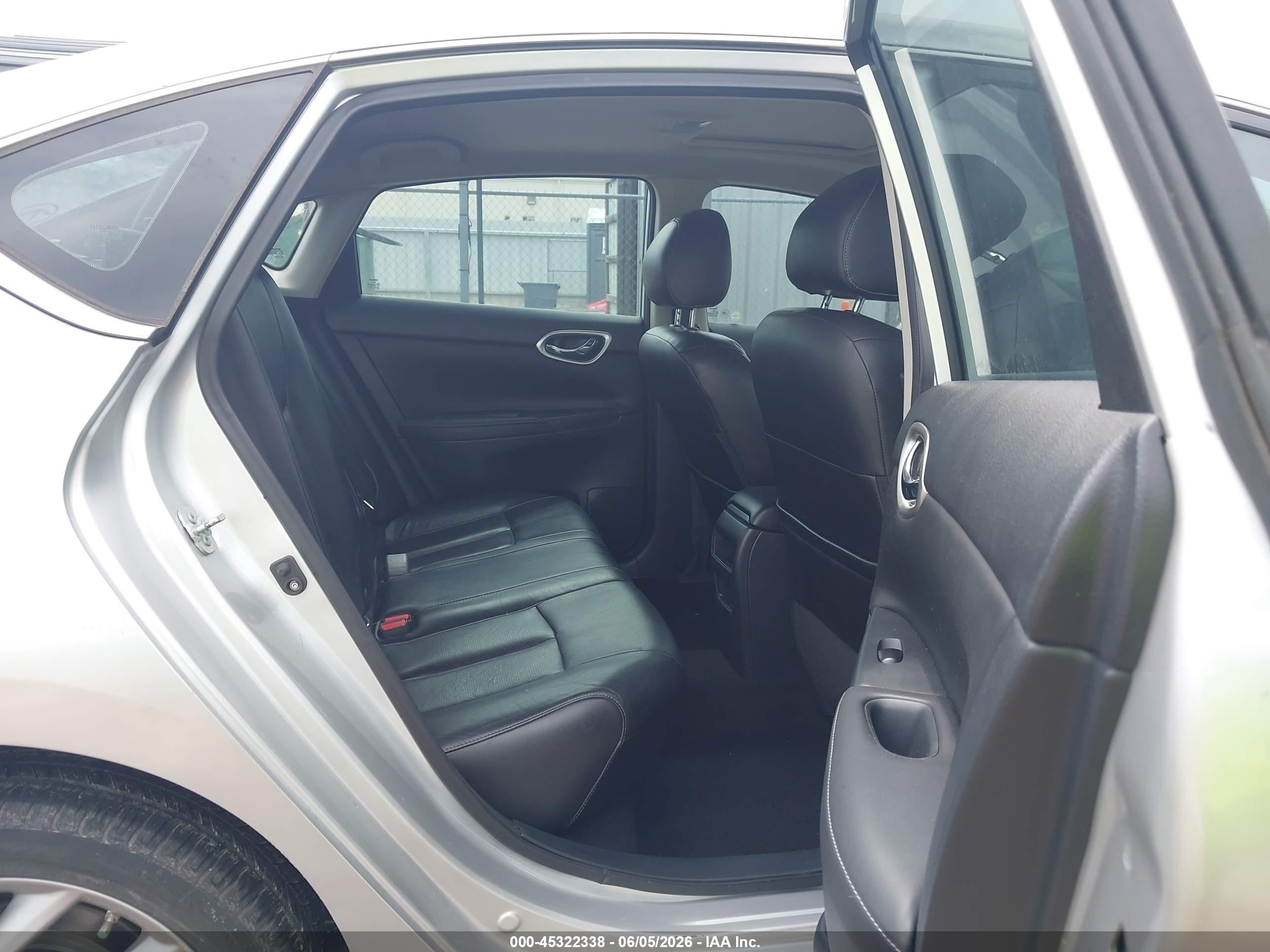 2015 Nissan Sentra Sr Silver vin: 3N1AB7AP8FY315228