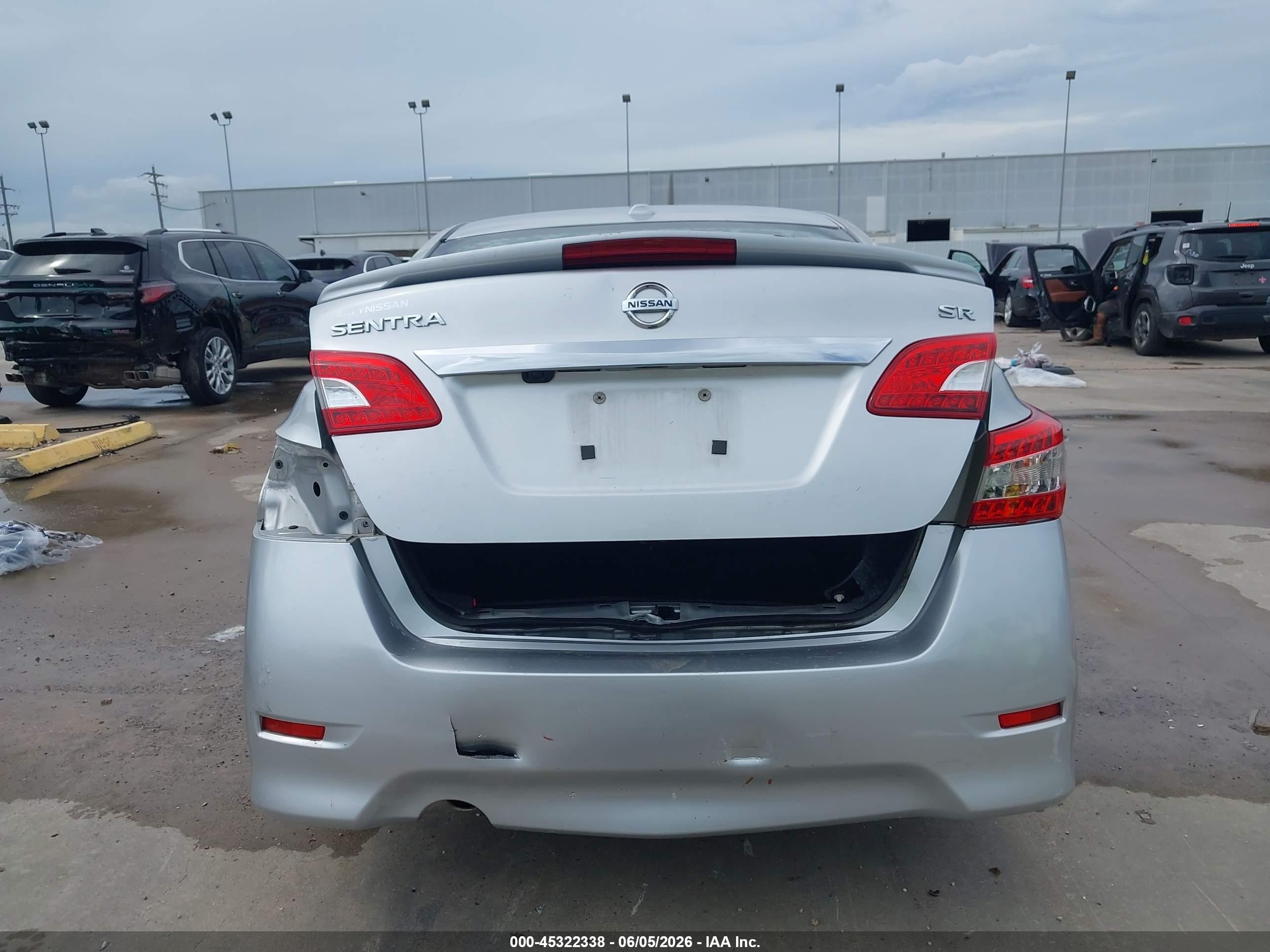 2015 Nissan Sentra Sr Silver vin: 3N1AB7AP8FY315228