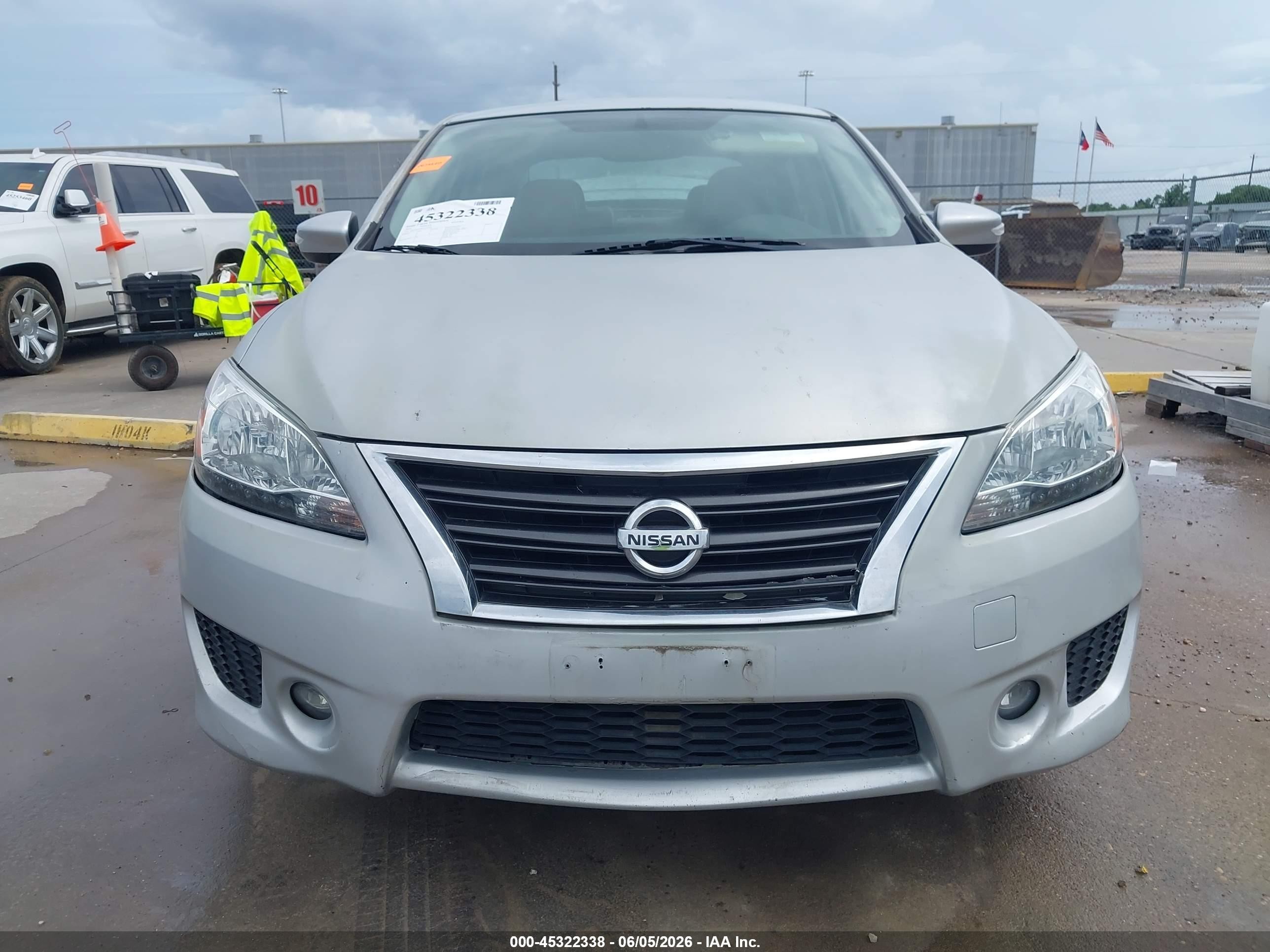 2015 Nissan Sentra Sr Silver vin: 3N1AB7AP8FY315228
