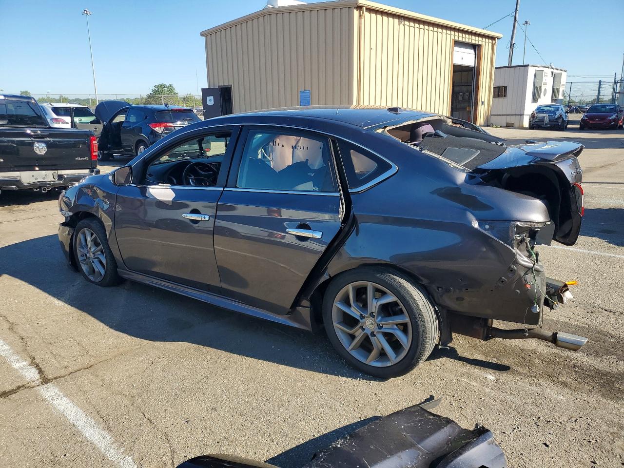 2015 Nissan Sentra Sr Gray vin: 3N1AB7AP8FY320834