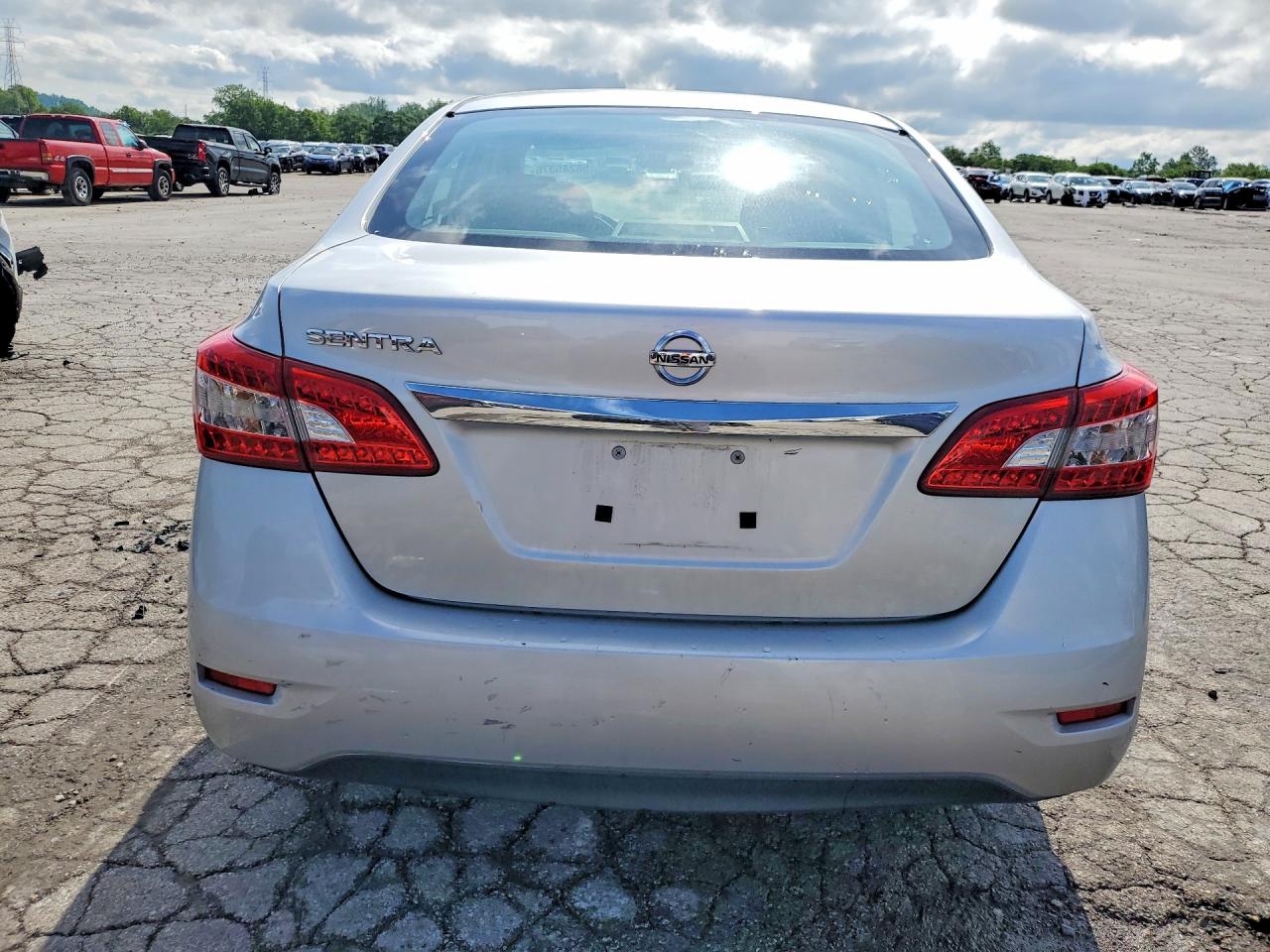 2015 Nissan Sentra S Silver vin: 3N1AB7AP8FY330098