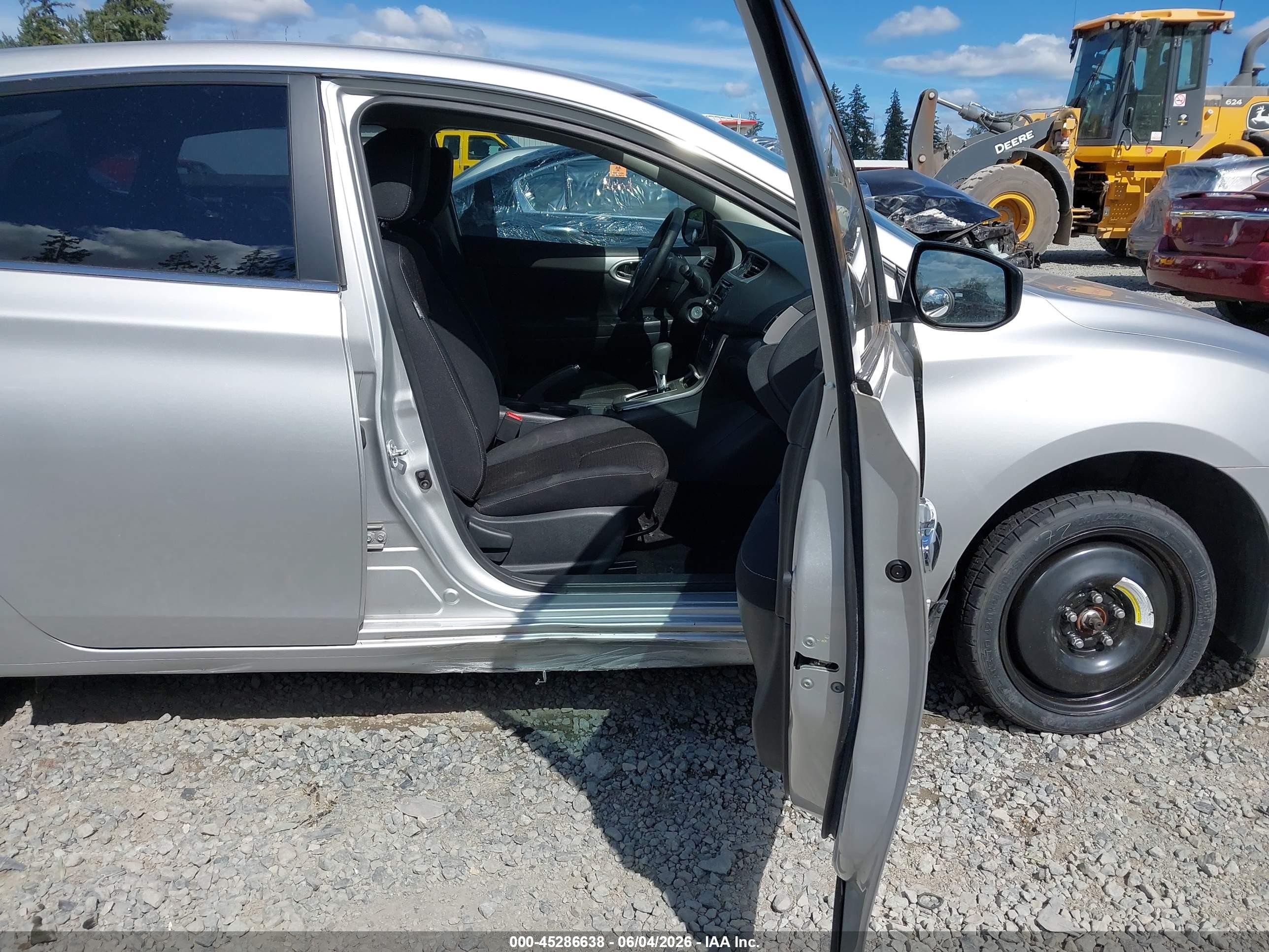 2015 Nissan Sentra S Silver vin: 3N1AB7AP8FY330151