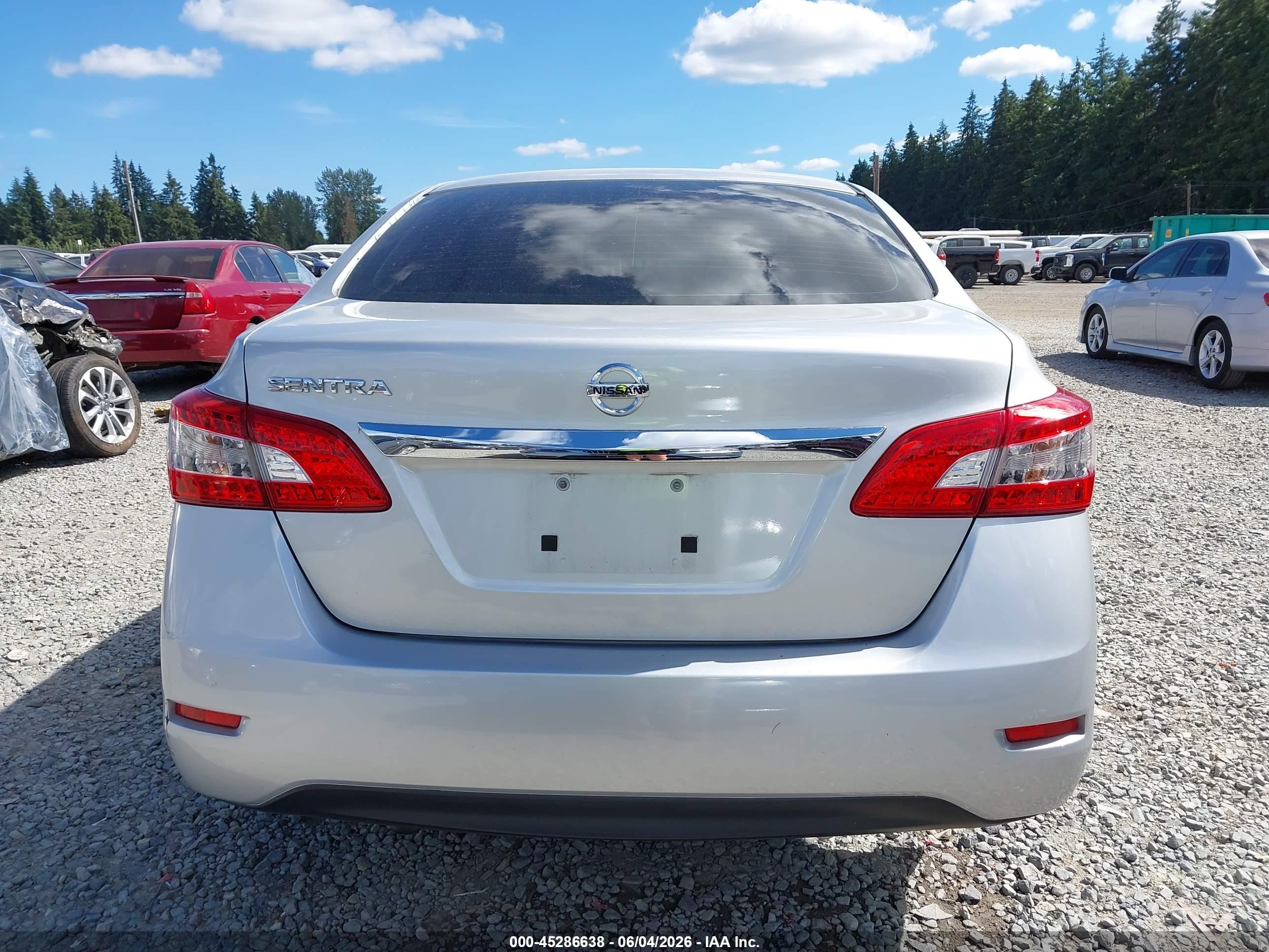 2015 Nissan Sentra S Silver vin: 3N1AB7AP8FY330151