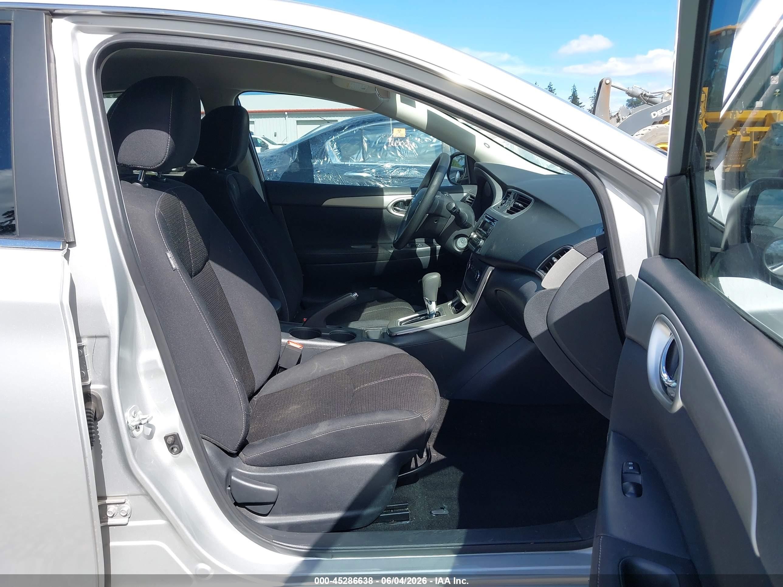 2015 Nissan Sentra S Silver vin: 3N1AB7AP8FY330151