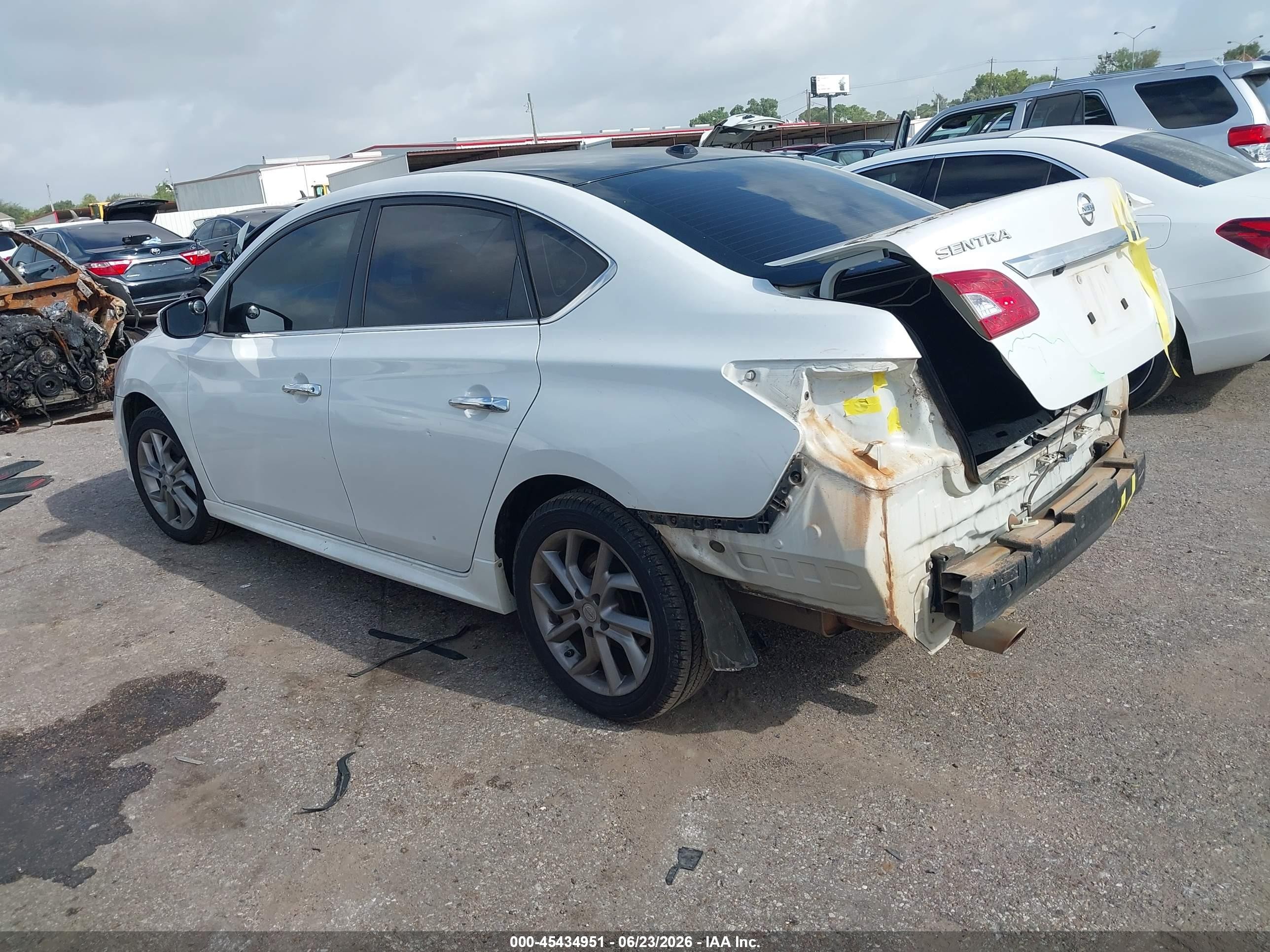 2015 Nissan Sentra Sr White vin: 3N1AB7AP8FY333485